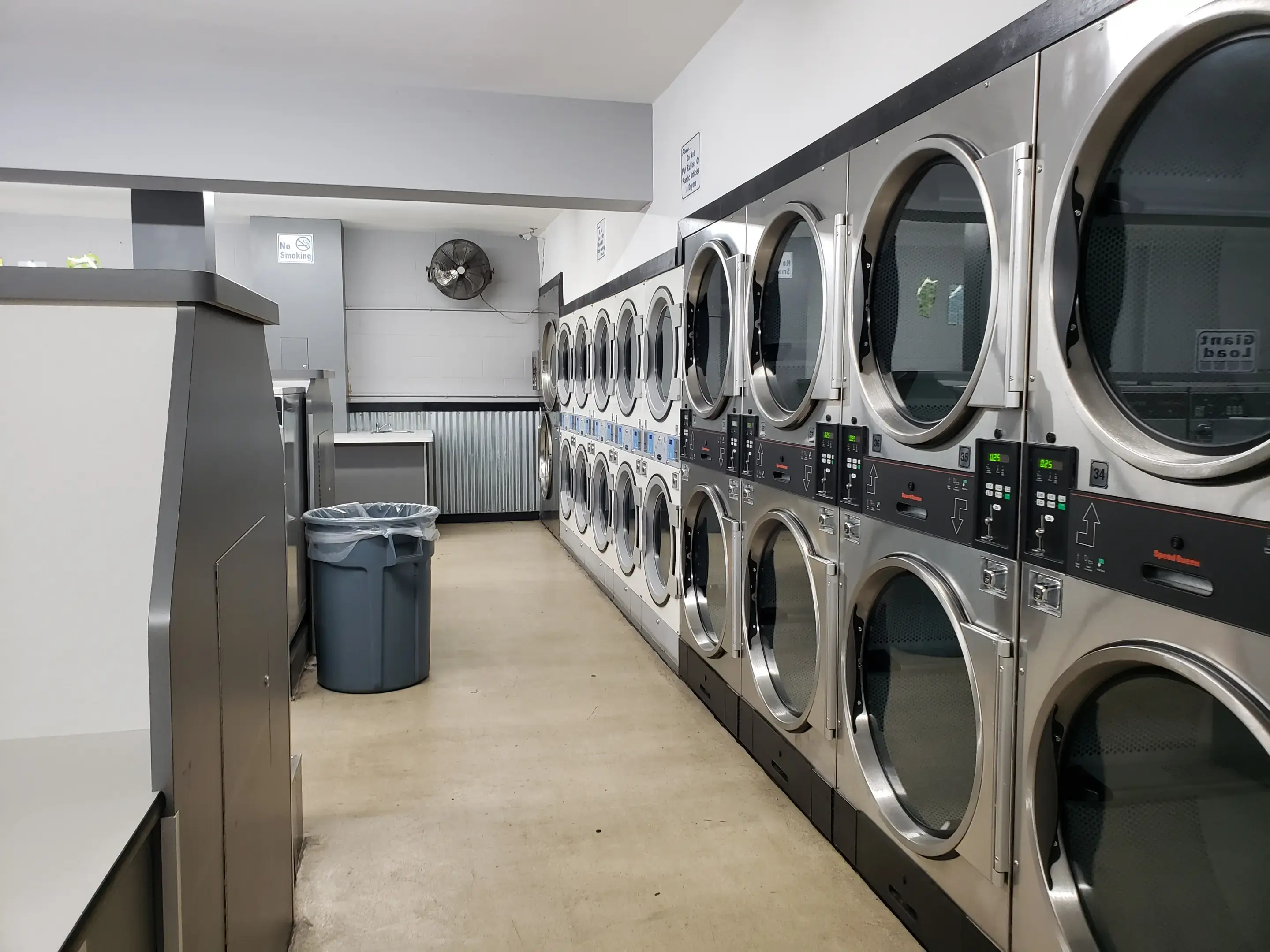The Vintage Wash House Coin Laundry location