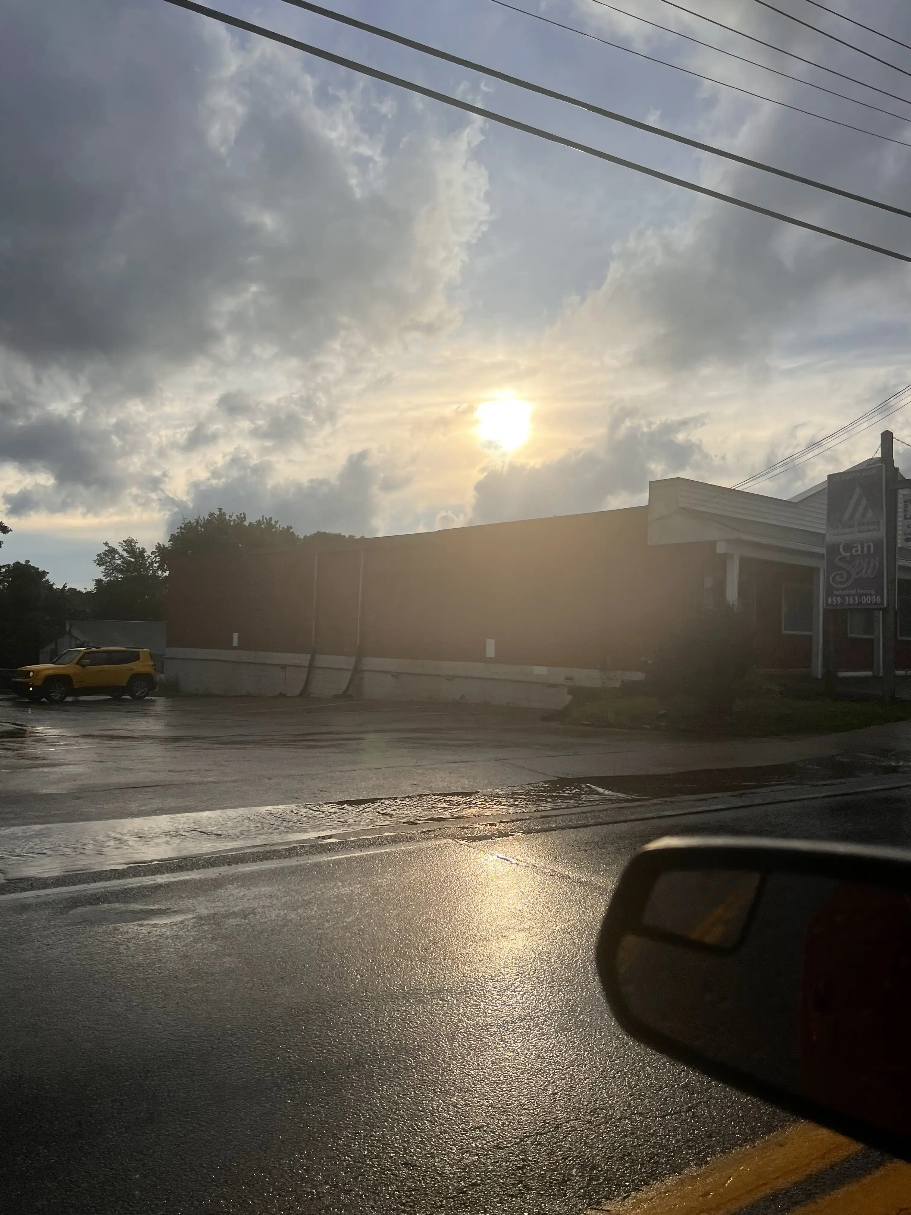 The Walton Laundromat - Image 14