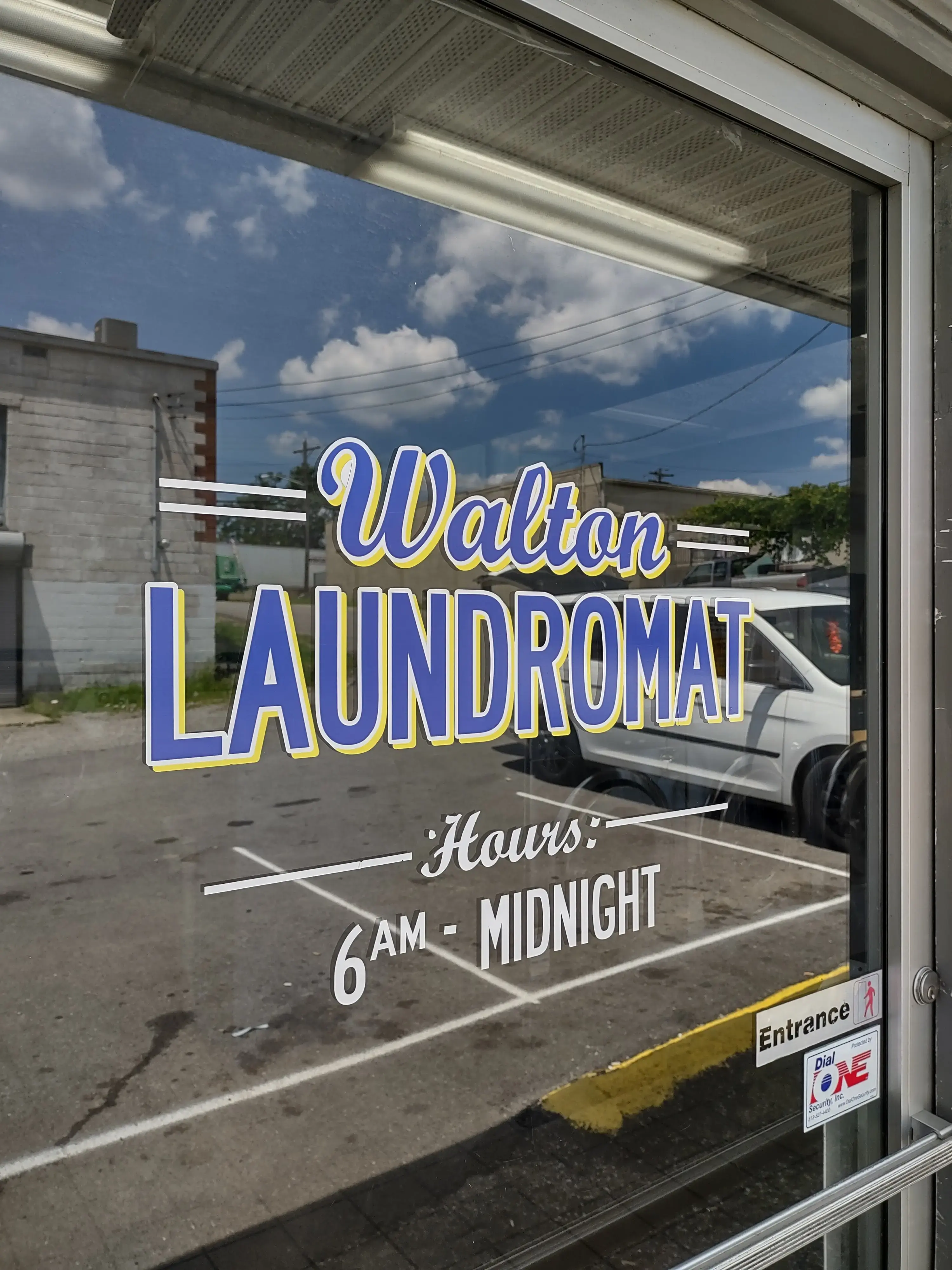 The Walton Laundromat thumbnail 16