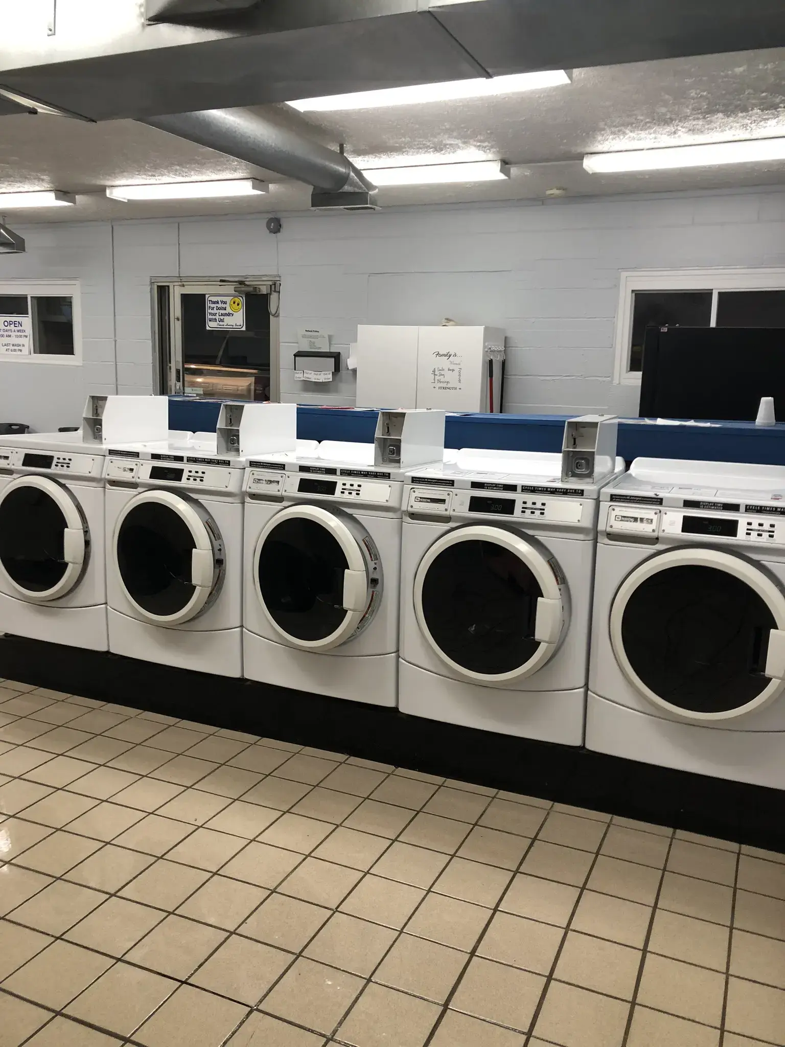 The Walton Laundromat - Image 19