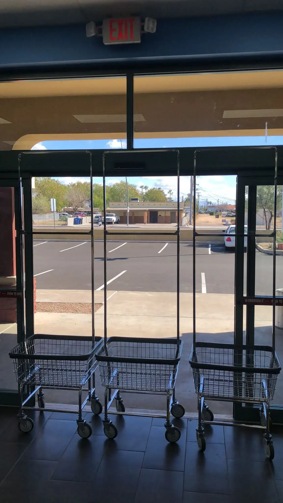 The Wash Clinic Laundromat - Image 14