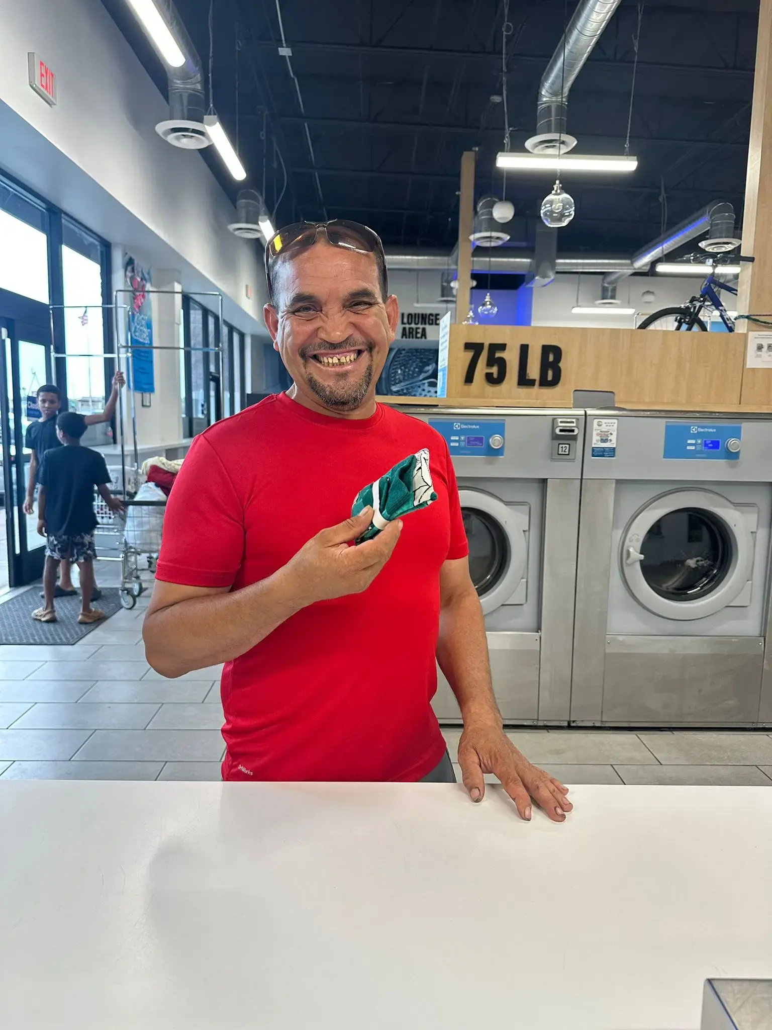 The Wash Clinic Laundromat thumbnail 15