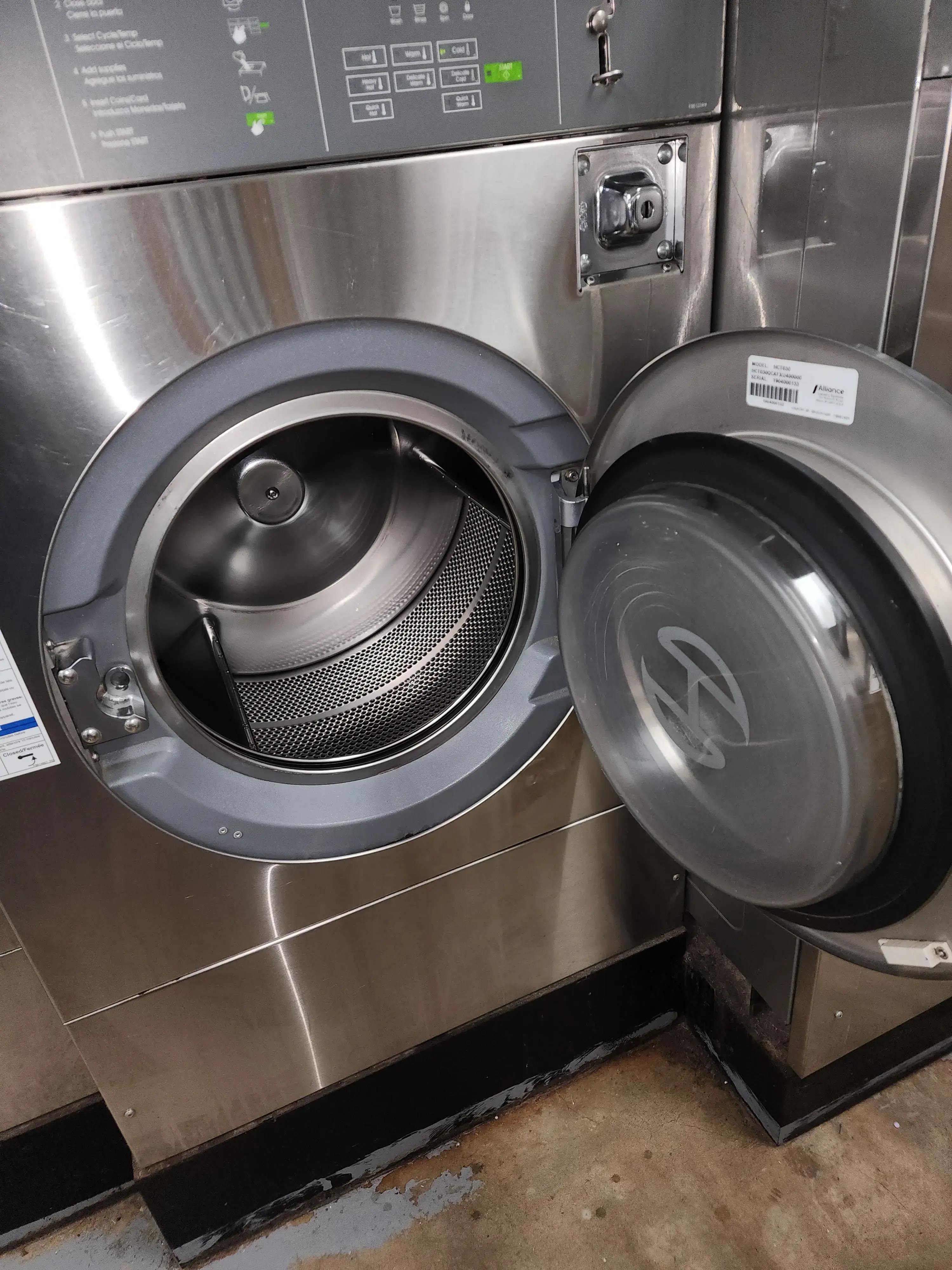 The Wash House Laundromat - Image 4