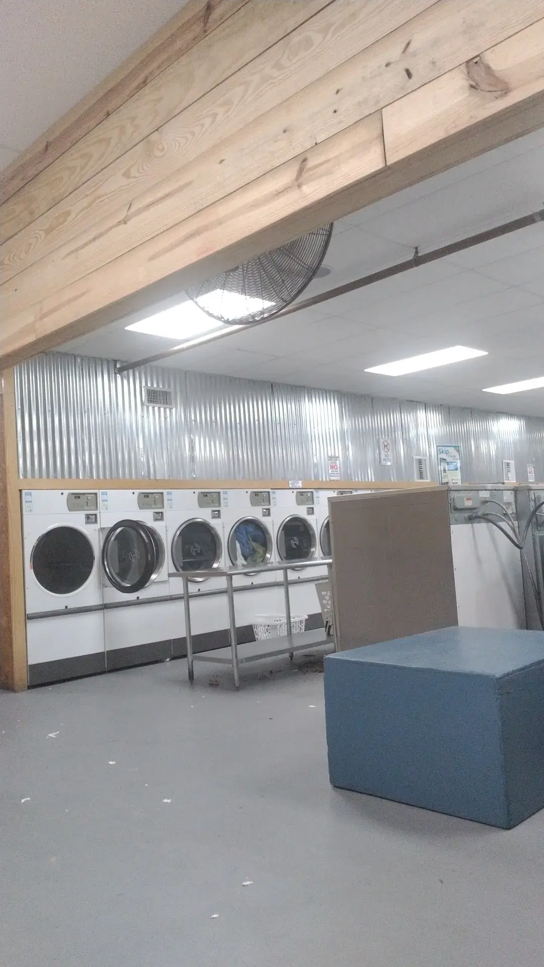 The Wash House Laundromat - Image 16