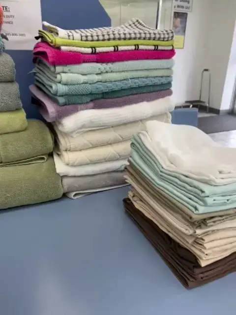 The Wash House Laundromat thumbnail 11
