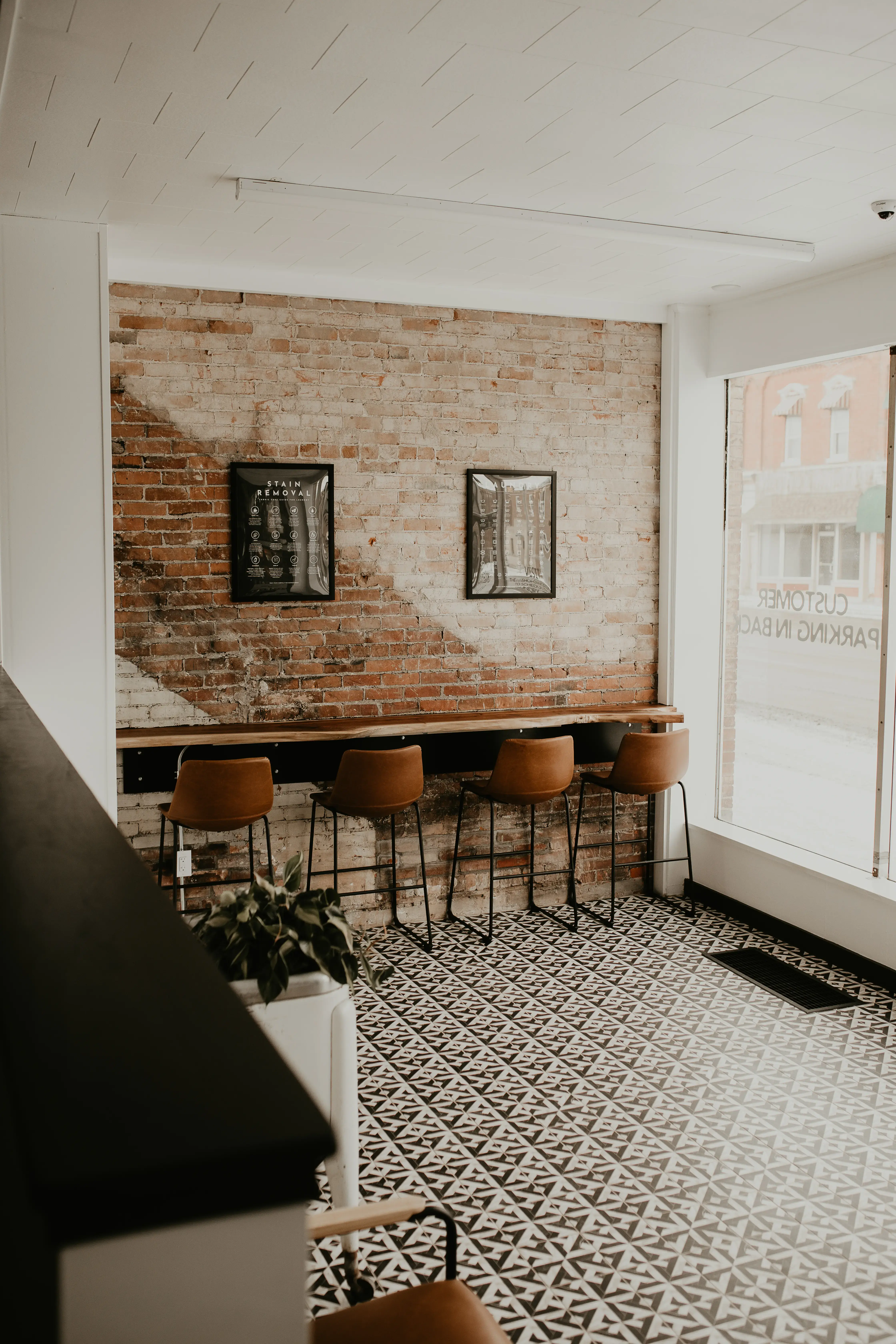 The Wash Laundromat - Image 15