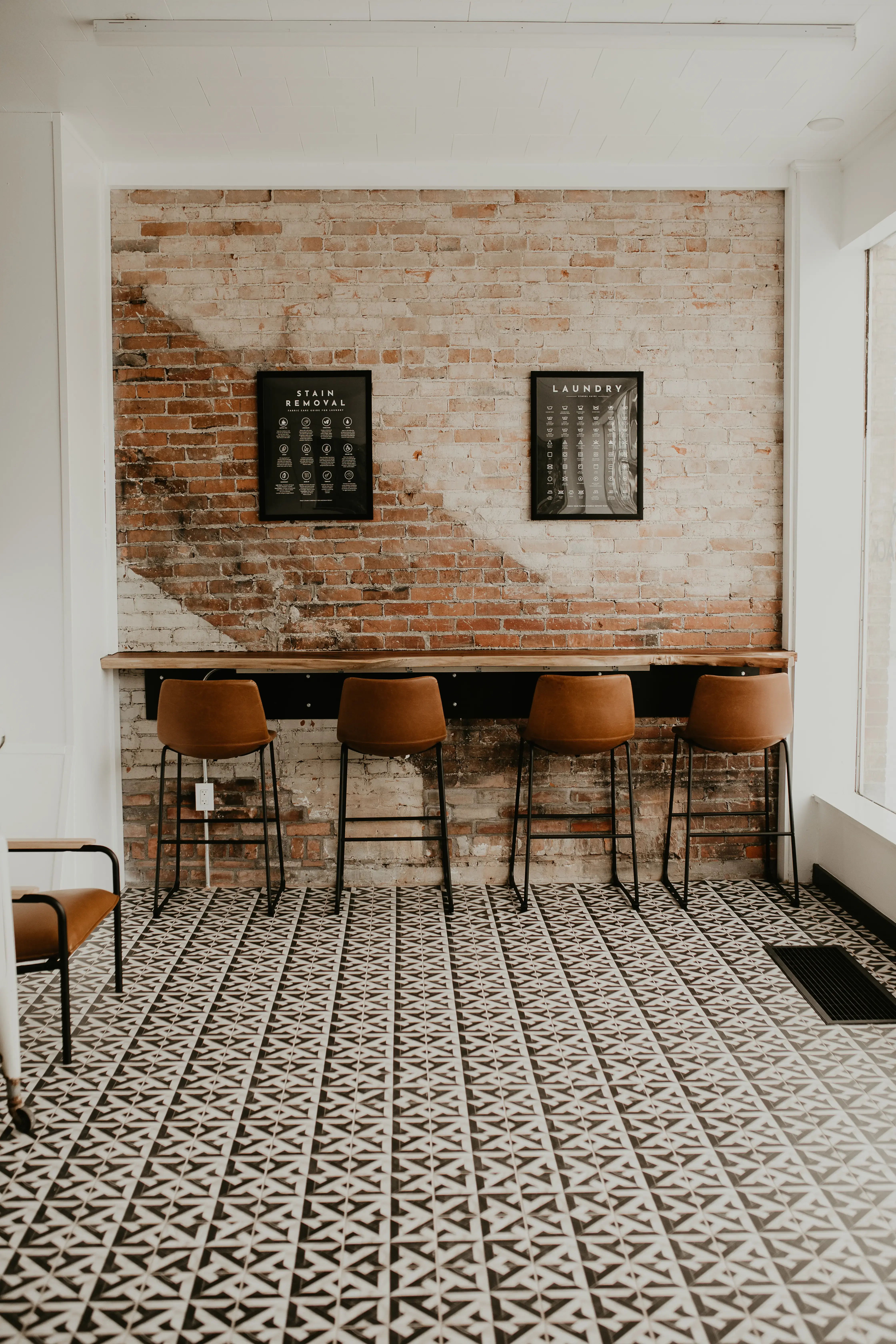 The Wash Laundromat - Image 13