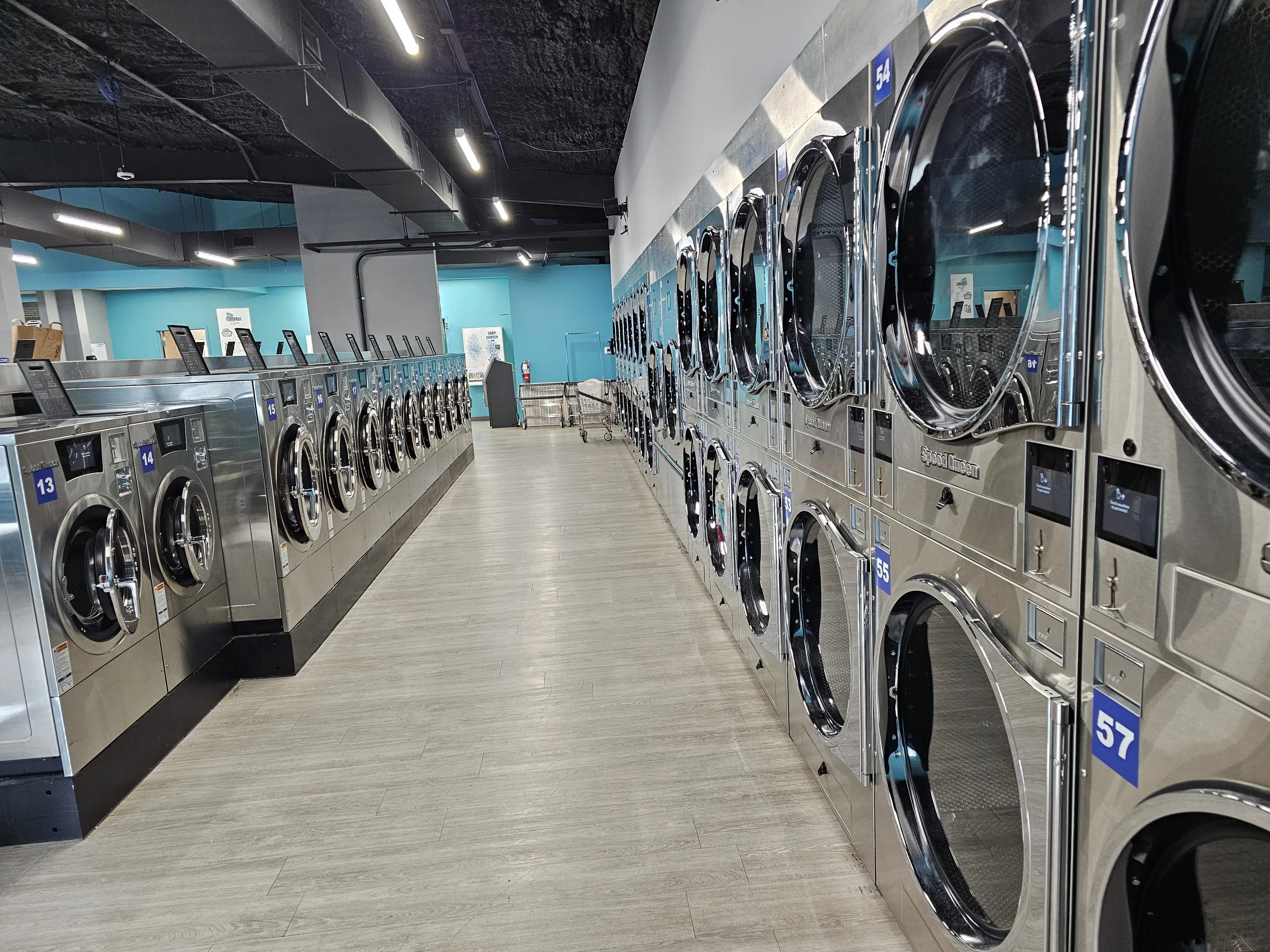 The Wash Room Laundromat thumbnail 1