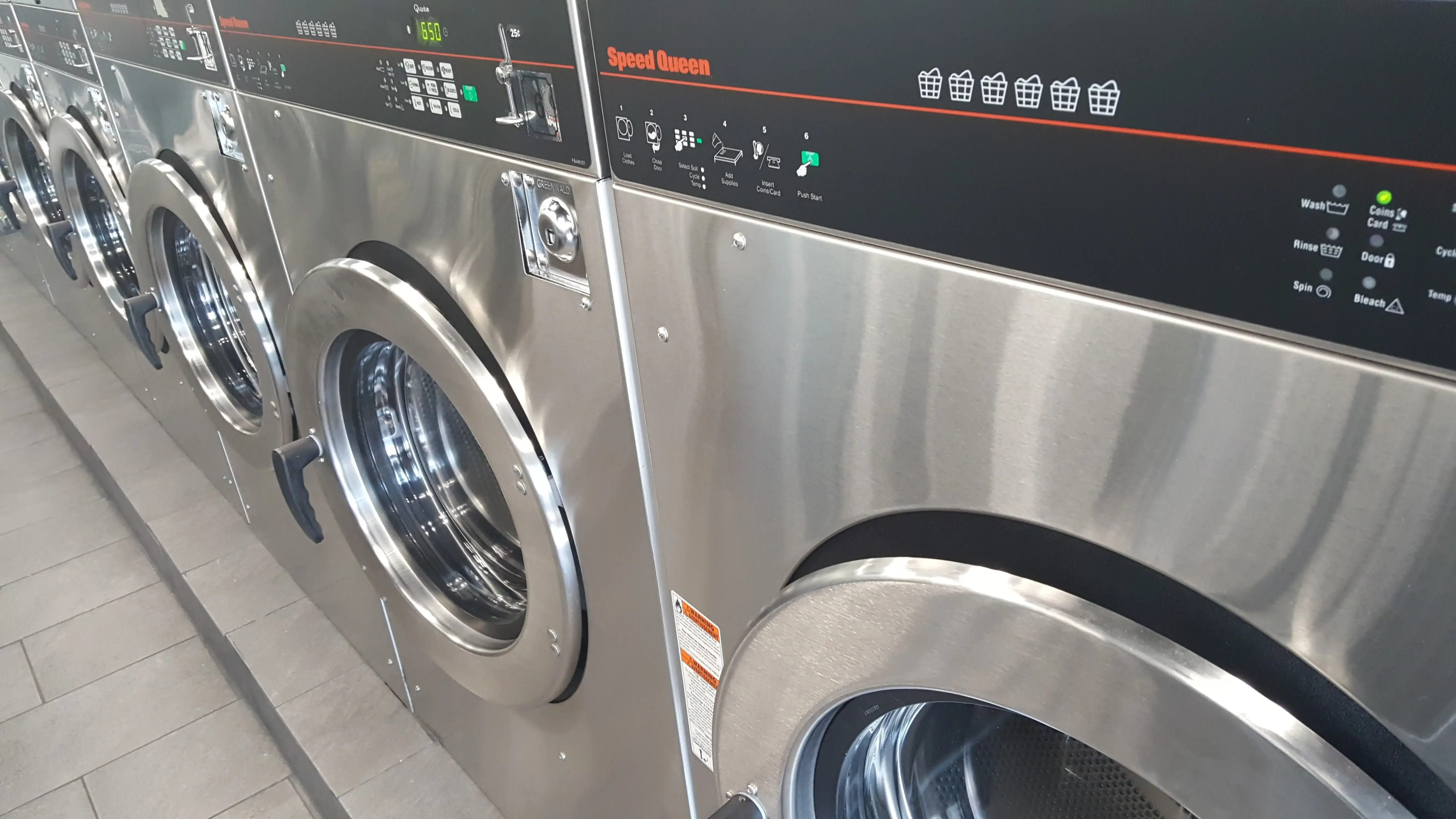 The Wash Stop Laundry - Image 12