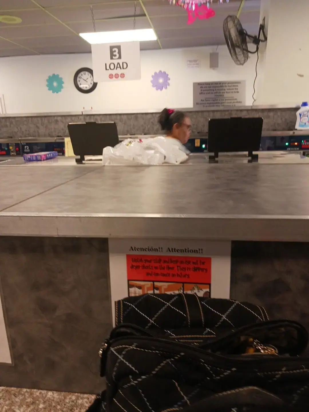 The Wash Stop Laundry thumbnail 5