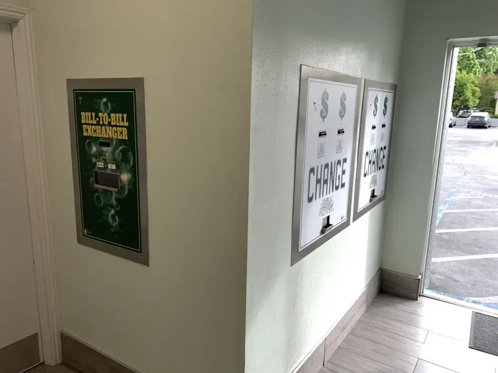 The Wash Stop Laundry - Image 9