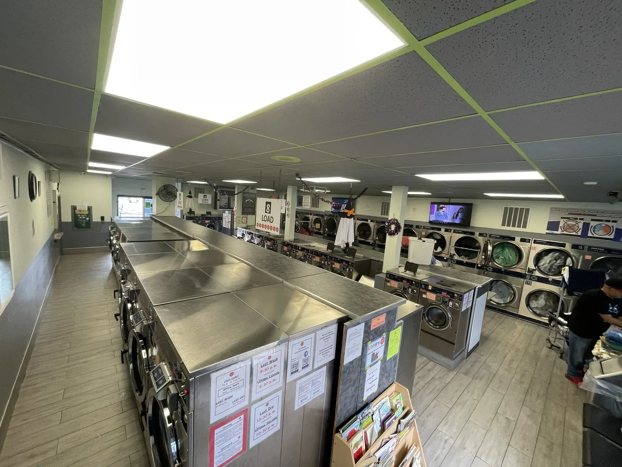 The Wash Stop Laundry - Image 2