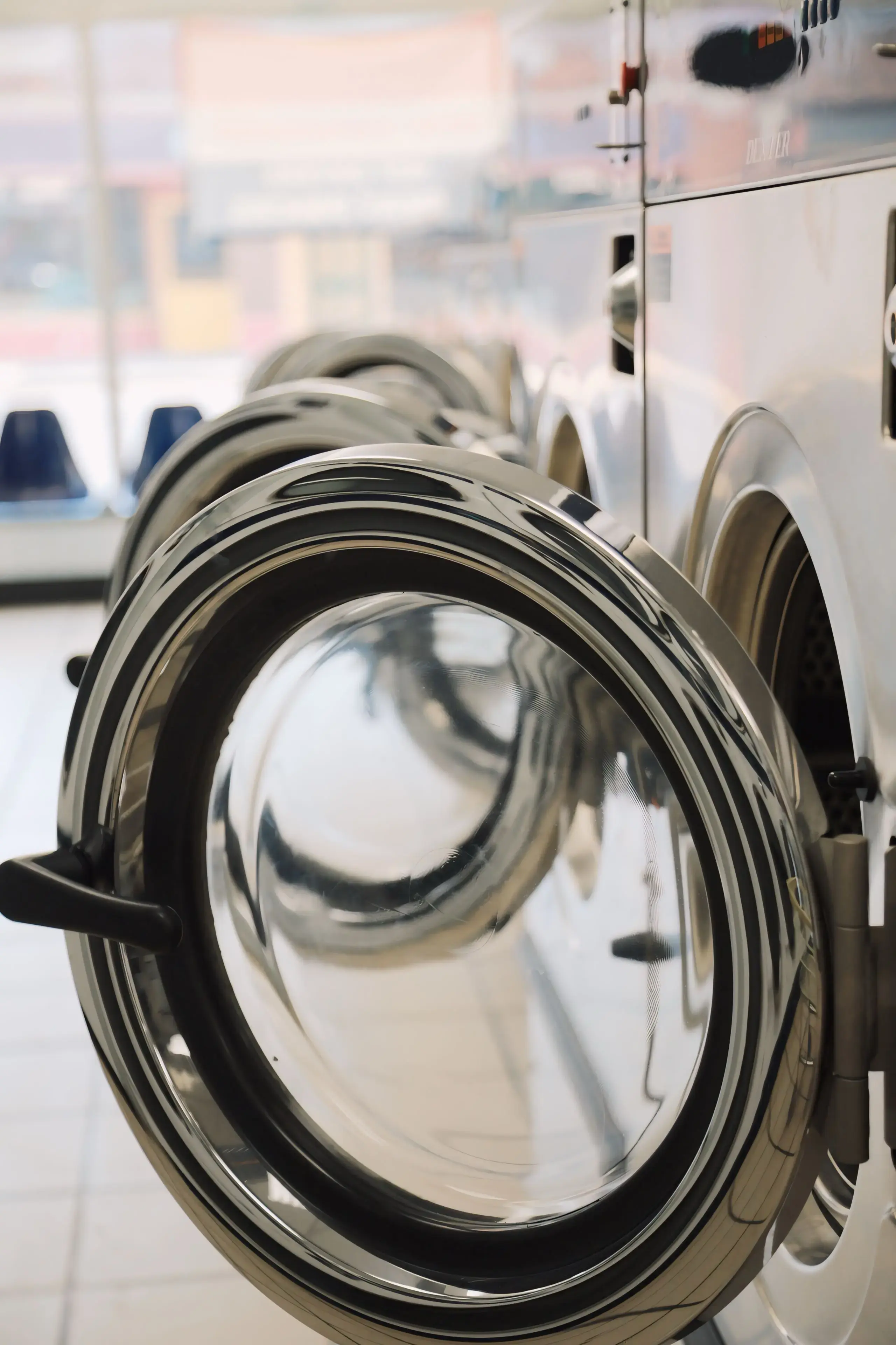 The Wash Tub - Ashley Coin Laundromat thumbnail 2