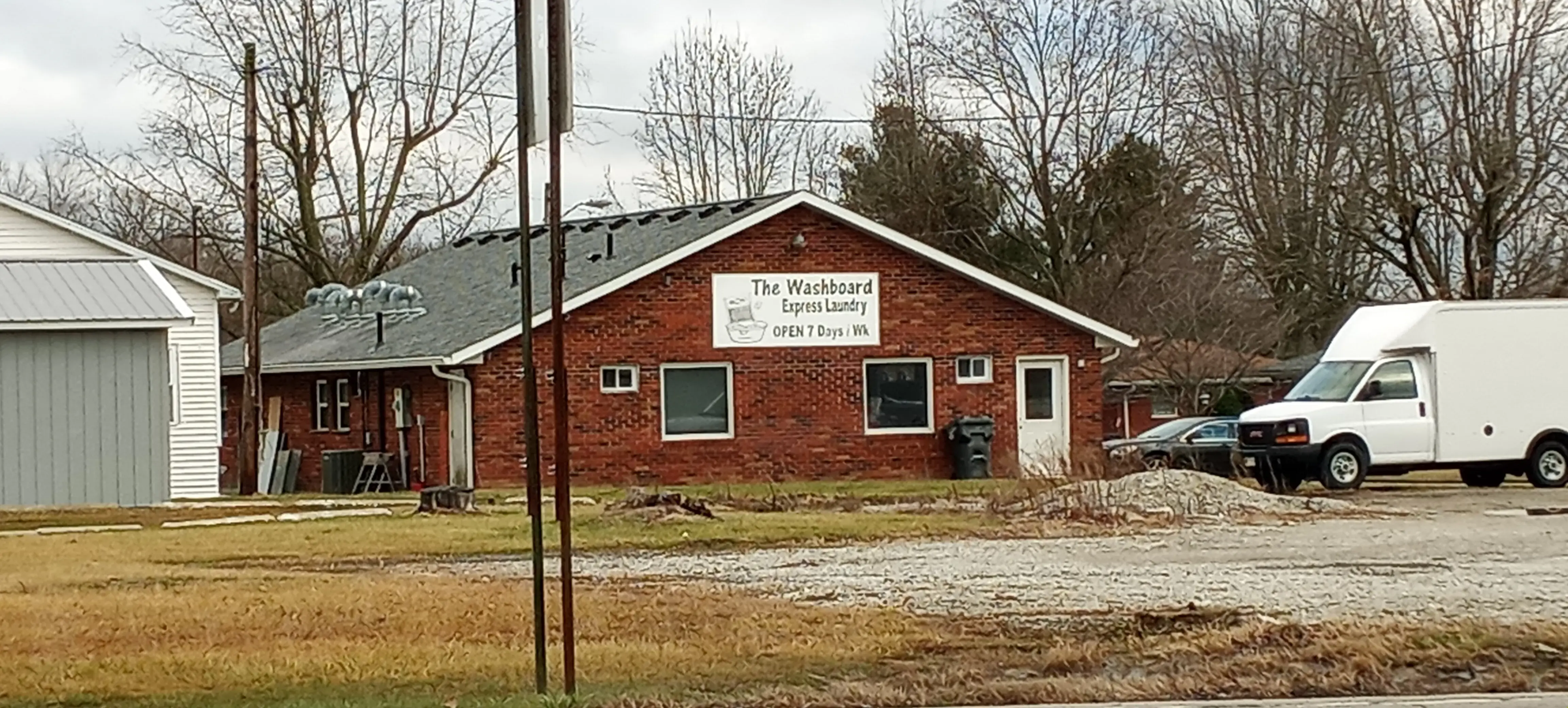 The Washboard Express Laundromat - Image 3
