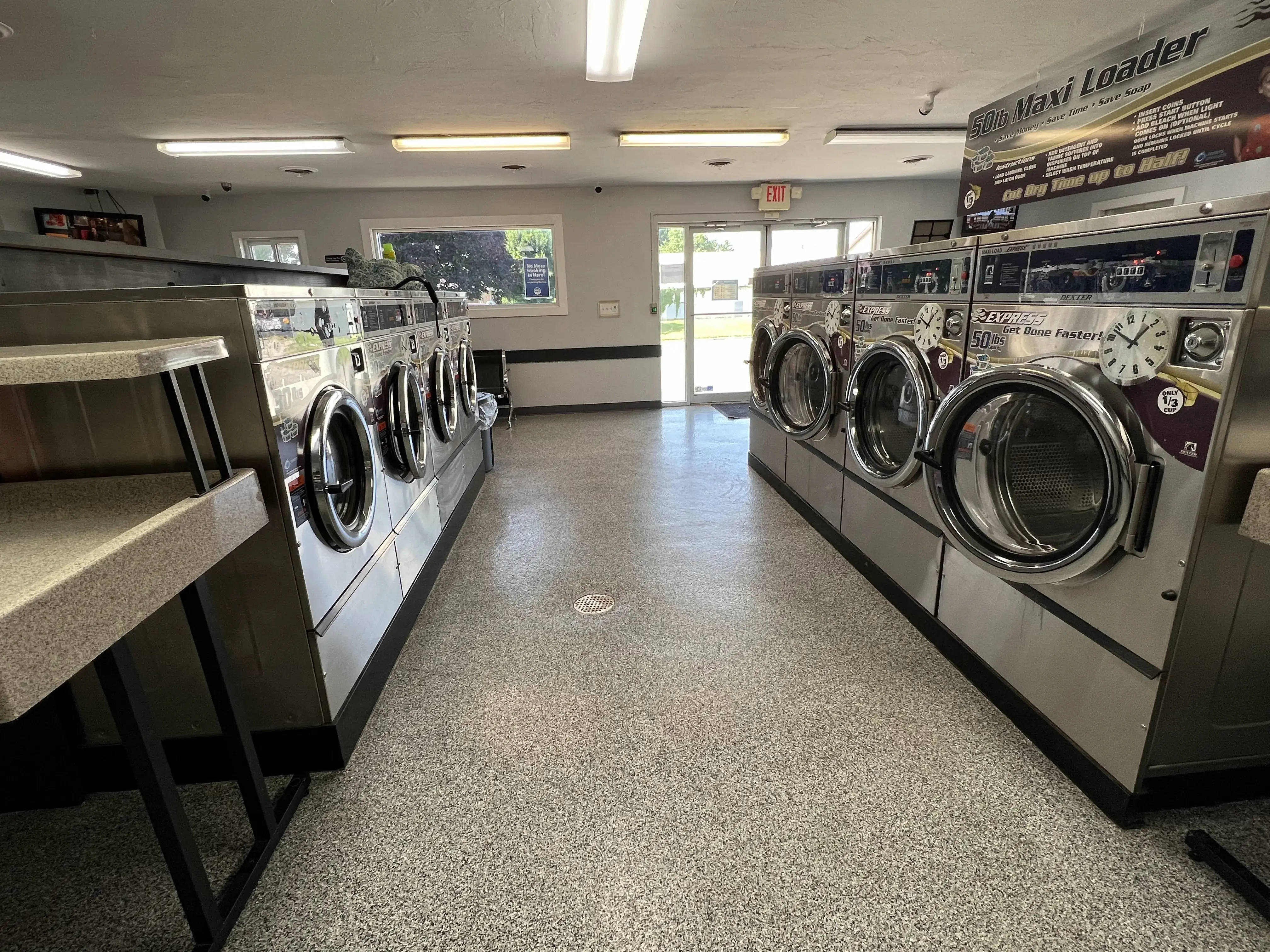 The Washboard Express Laundromat thumbnail 2