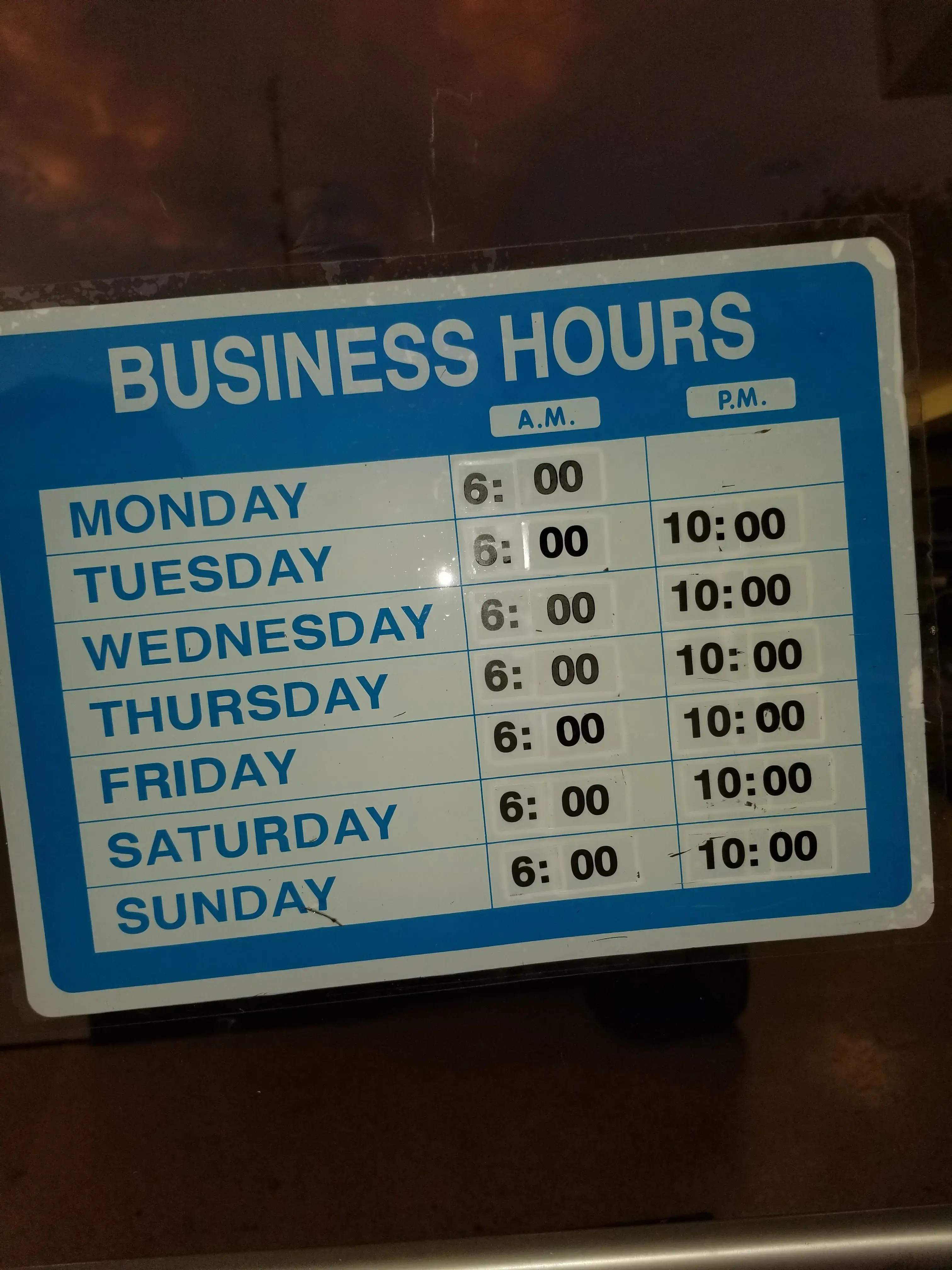 The Washboard Express Laundromat - Image 5