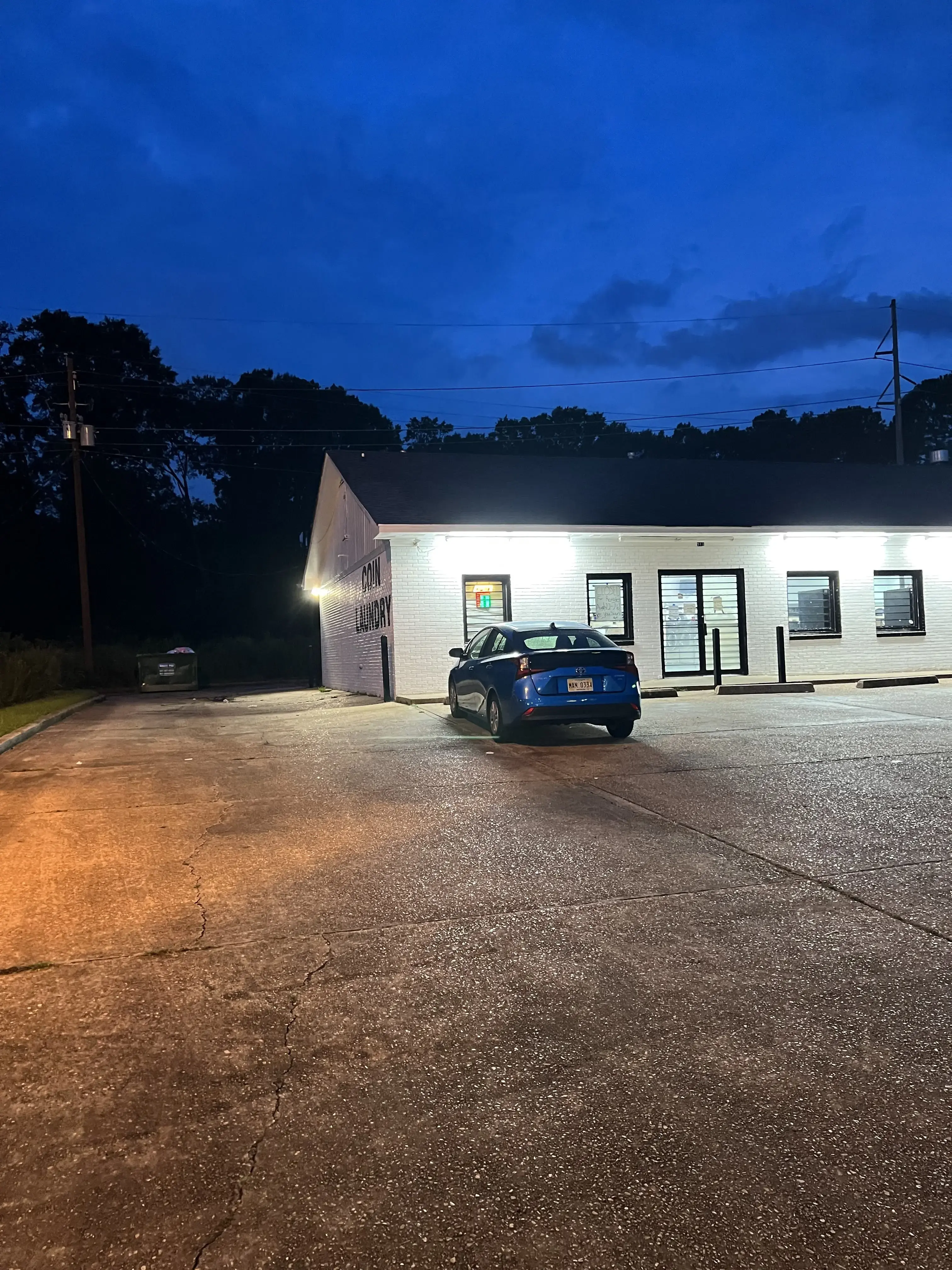 The Washer Laundromat - Image 5