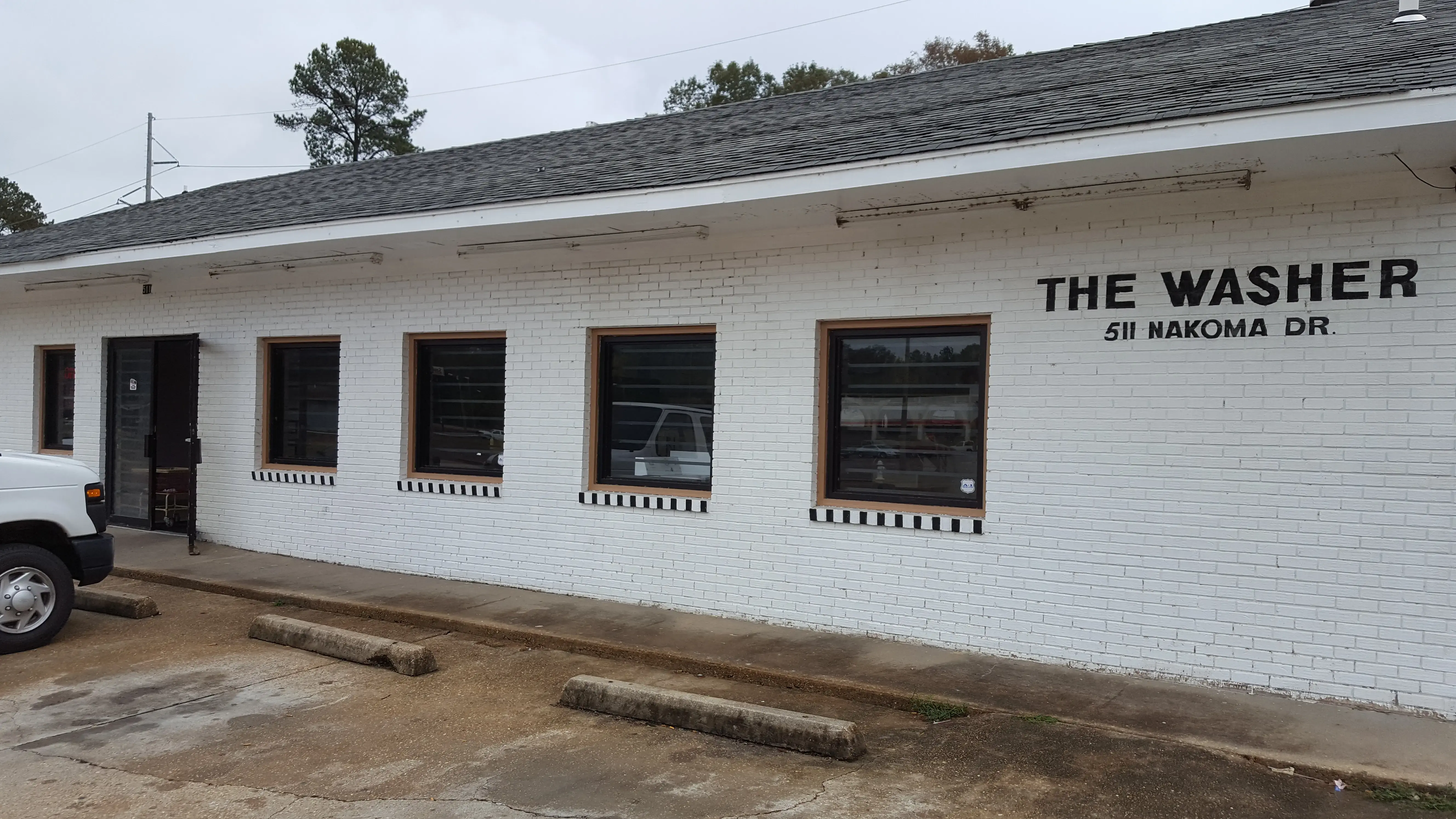 The Washer Laundromat - Image 16