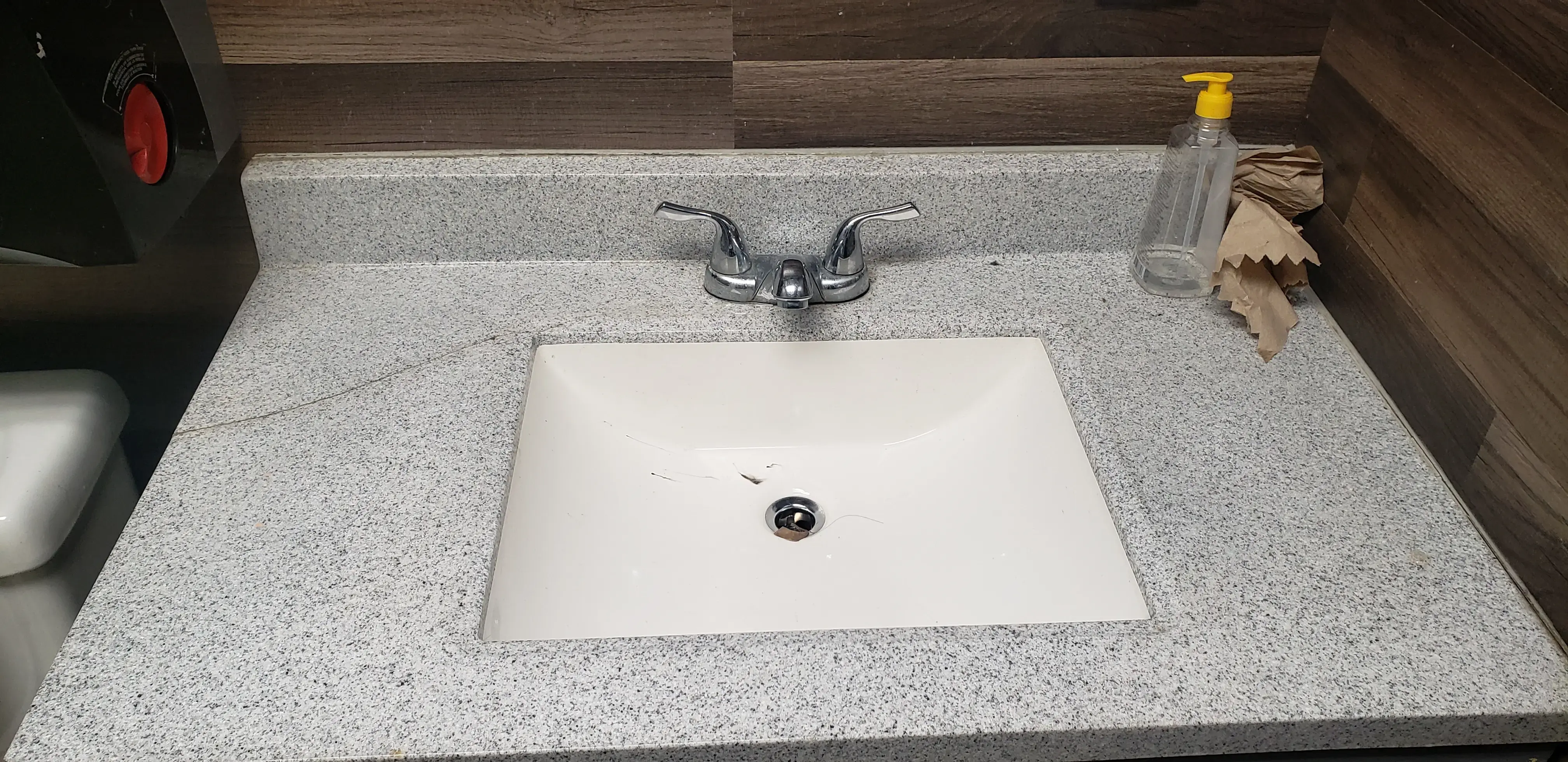 The Washhouse - Image 13