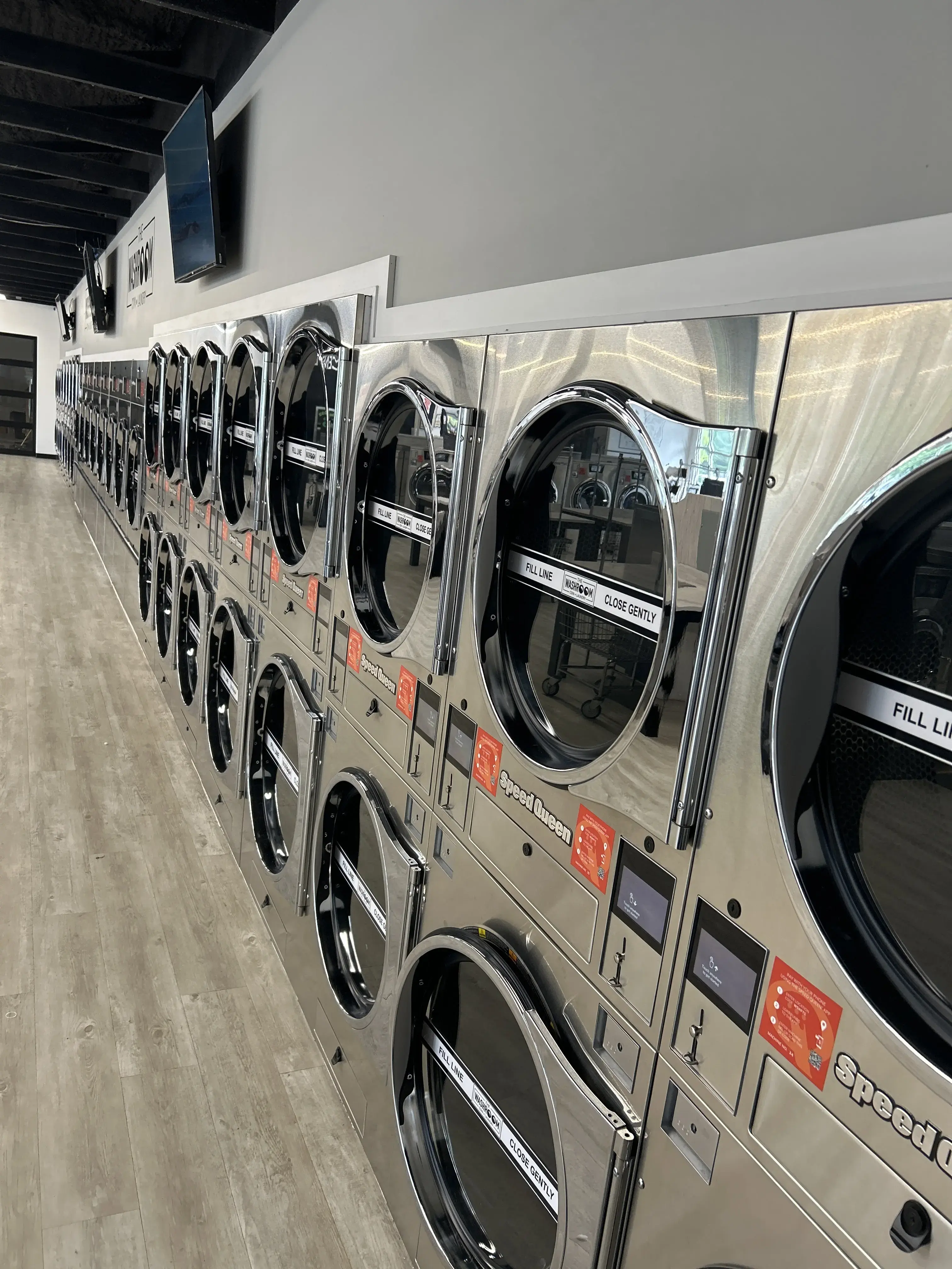 The Washroom Coin Laundry thumbnail 4