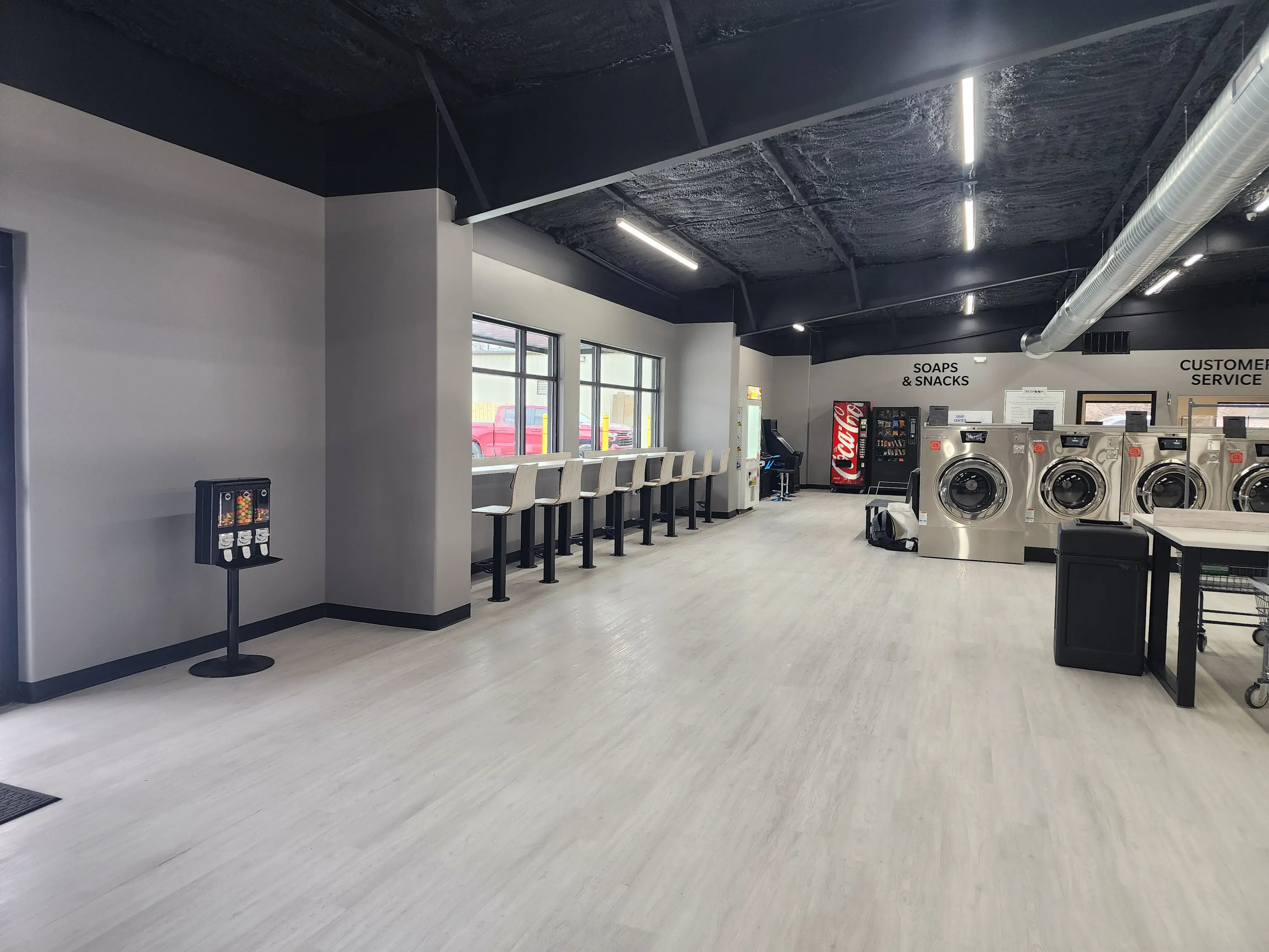 The Washroom Coin Laundry - Image 2