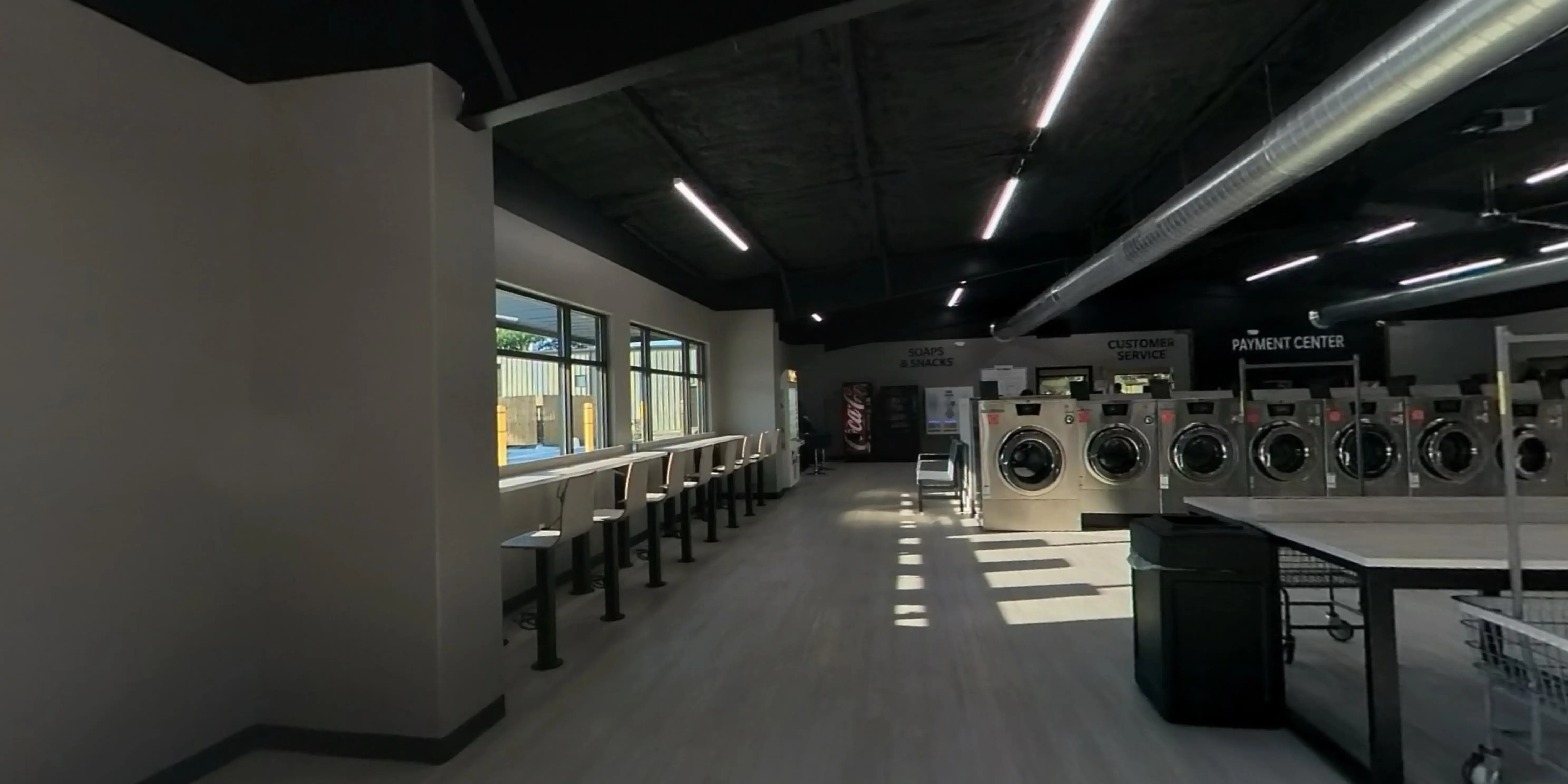 The Washroom Coin Laundry - Image 8