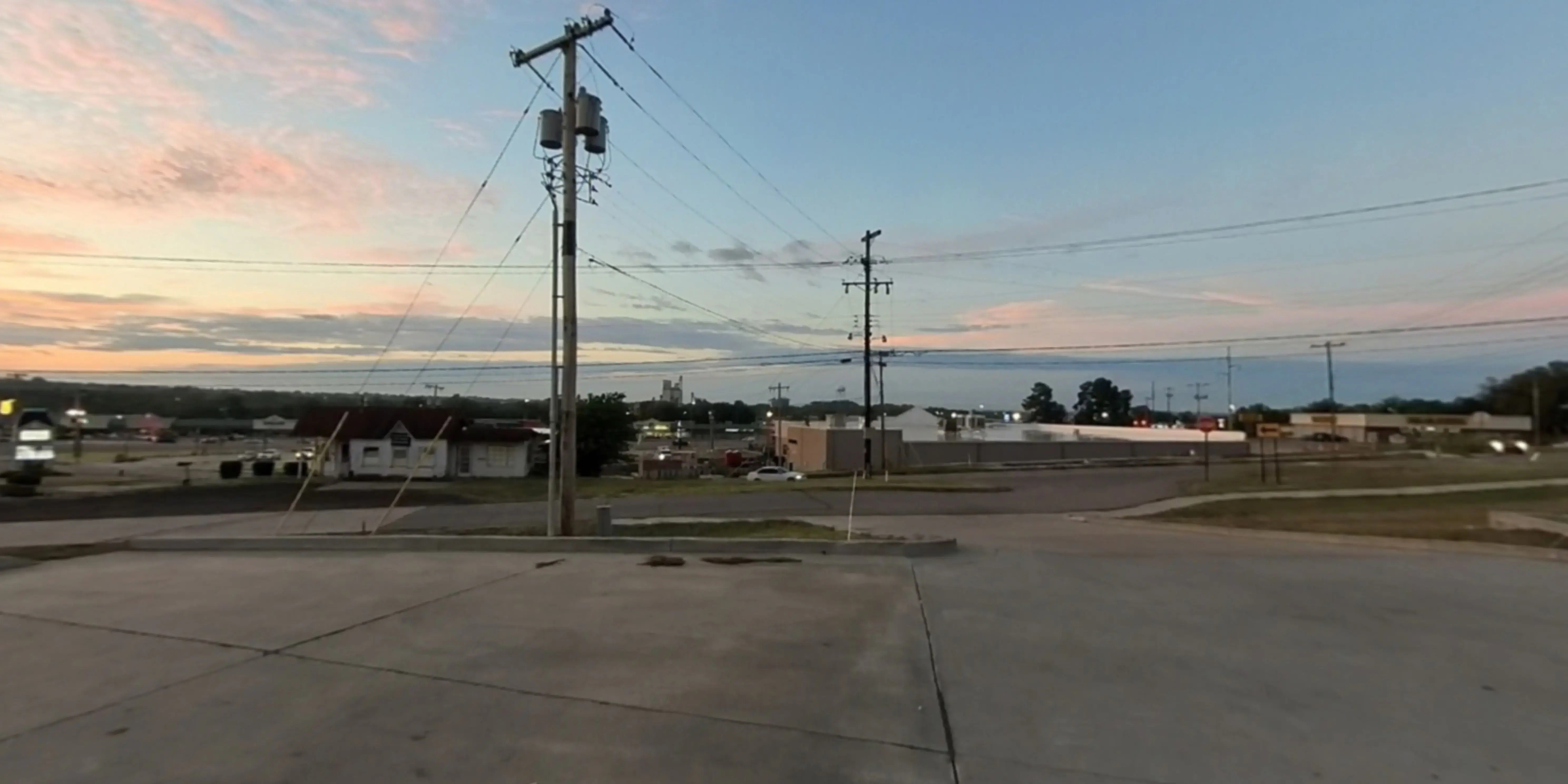 The Washroom Coin Laundry thumbnail 10