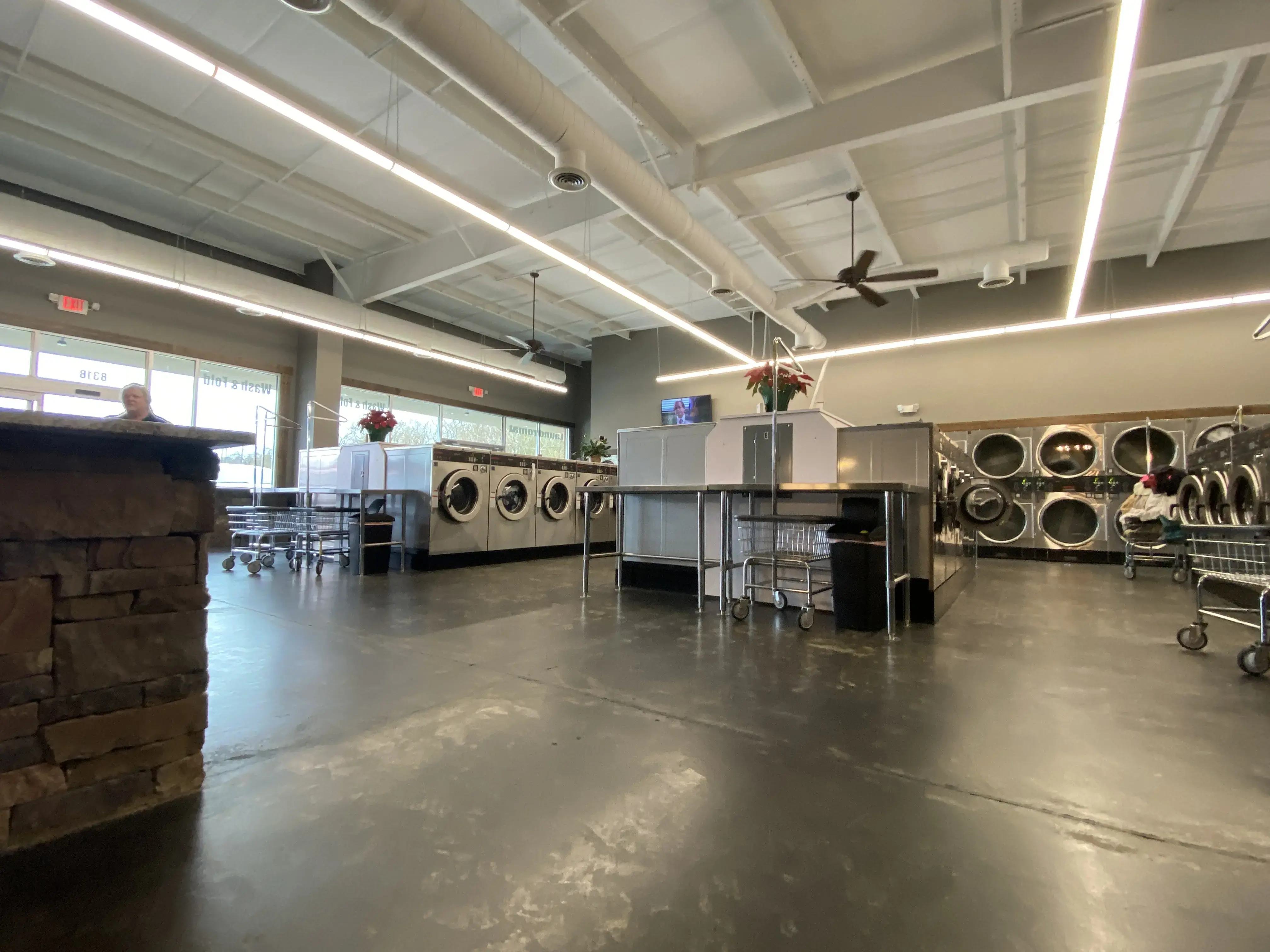 The Washroom Laundromat thumbnail 3