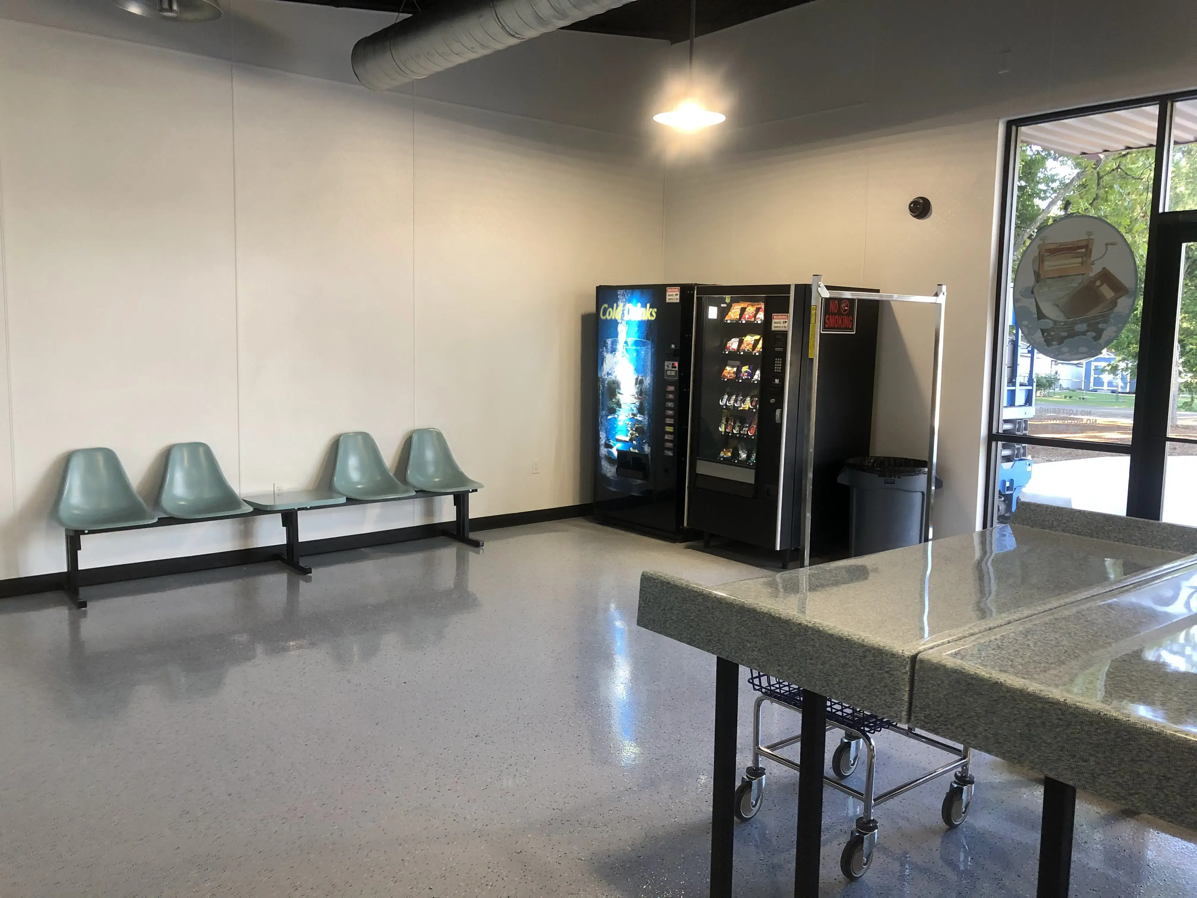 The Washtub Laundromat thumbnail 11