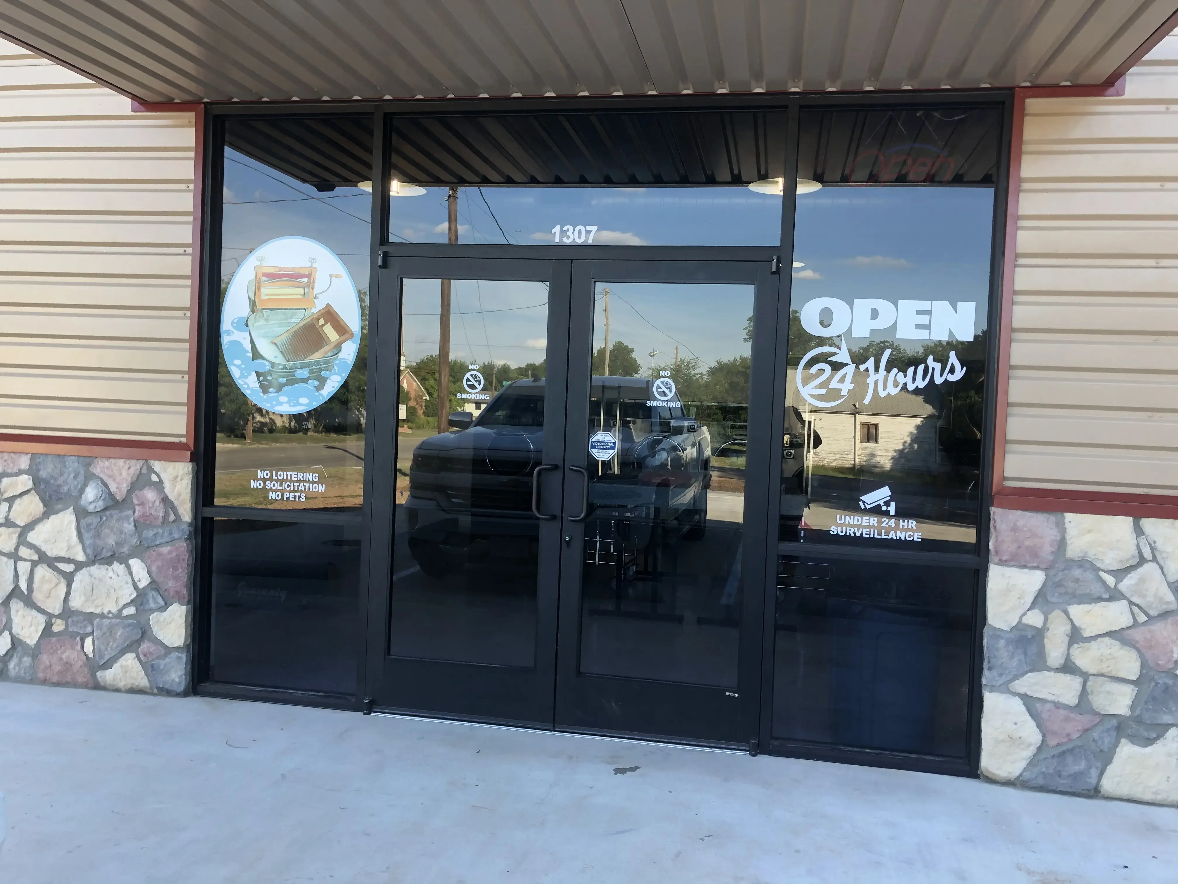 The Washtub Laundromat thumbnail 7