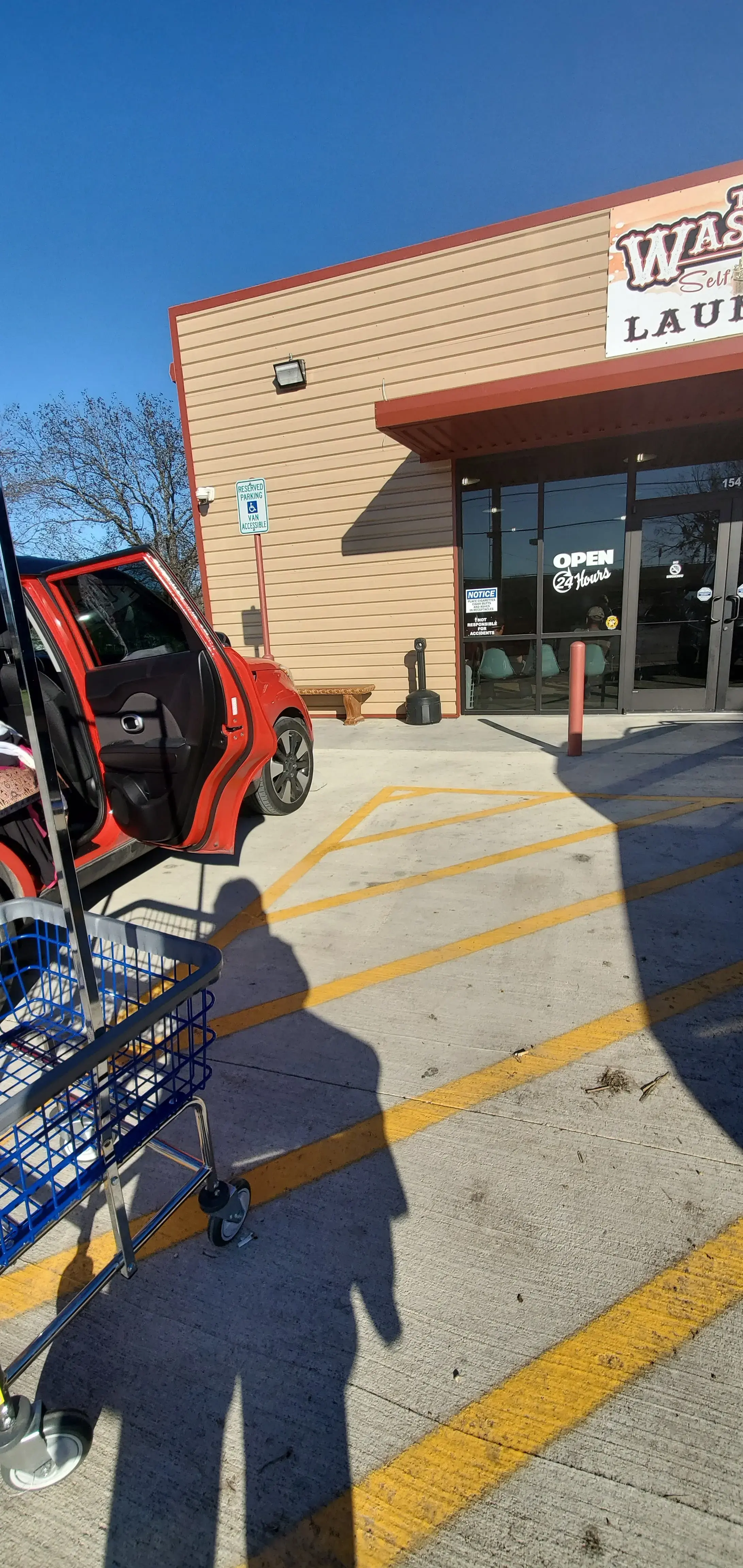 The Washtub Laundromat thumbnail 14