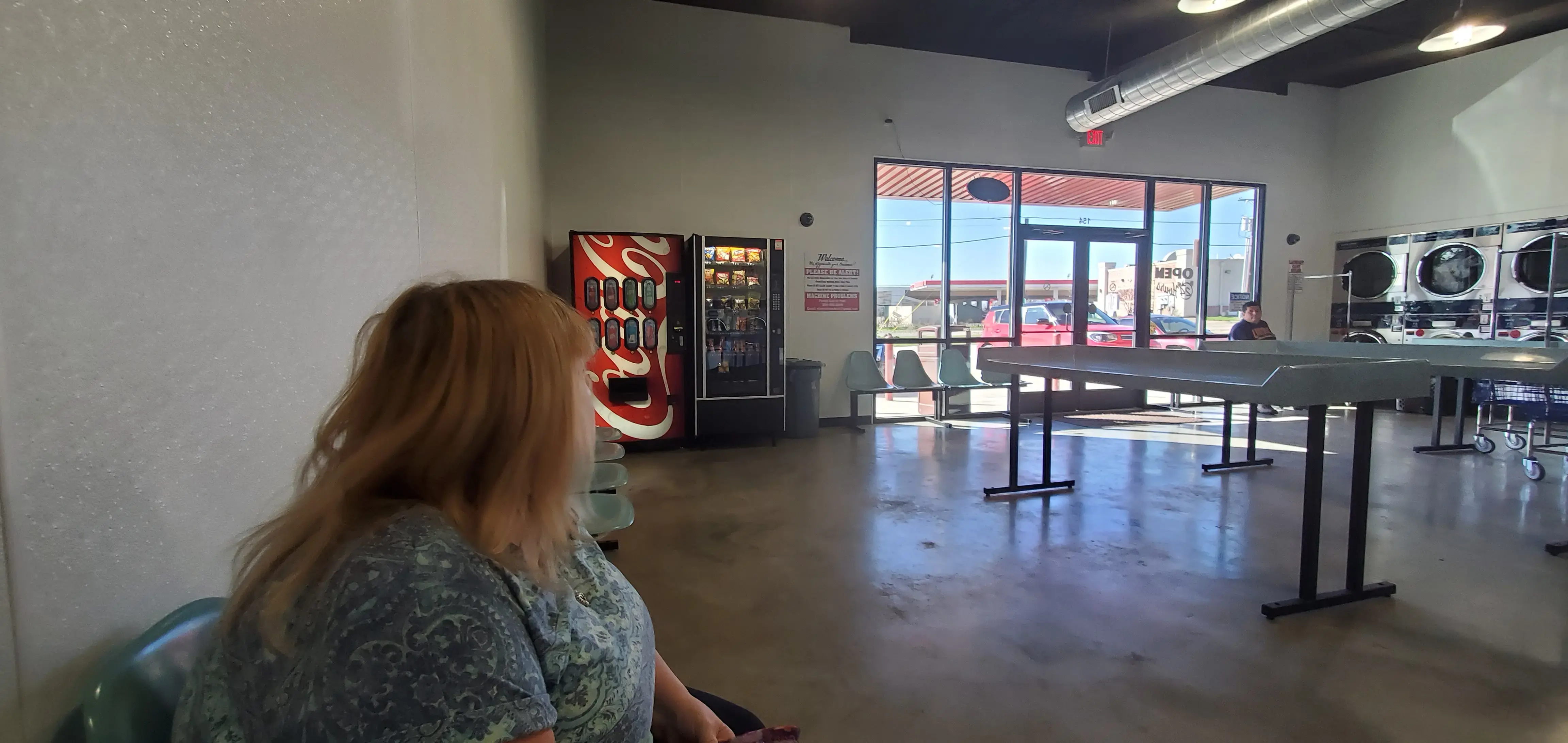 The Washtub Laundromat - Image 9