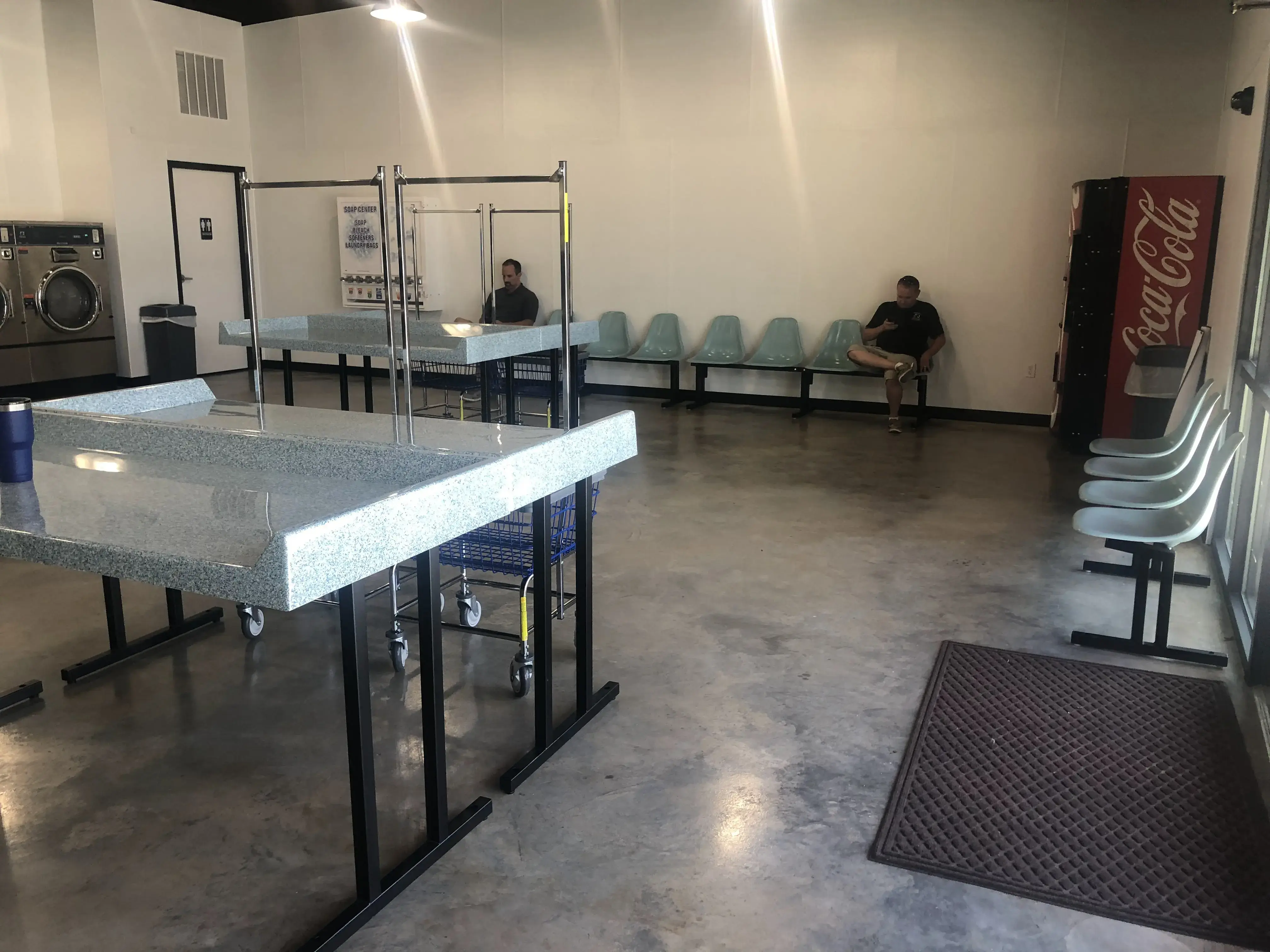 The Washtub Laundromat - Image 2