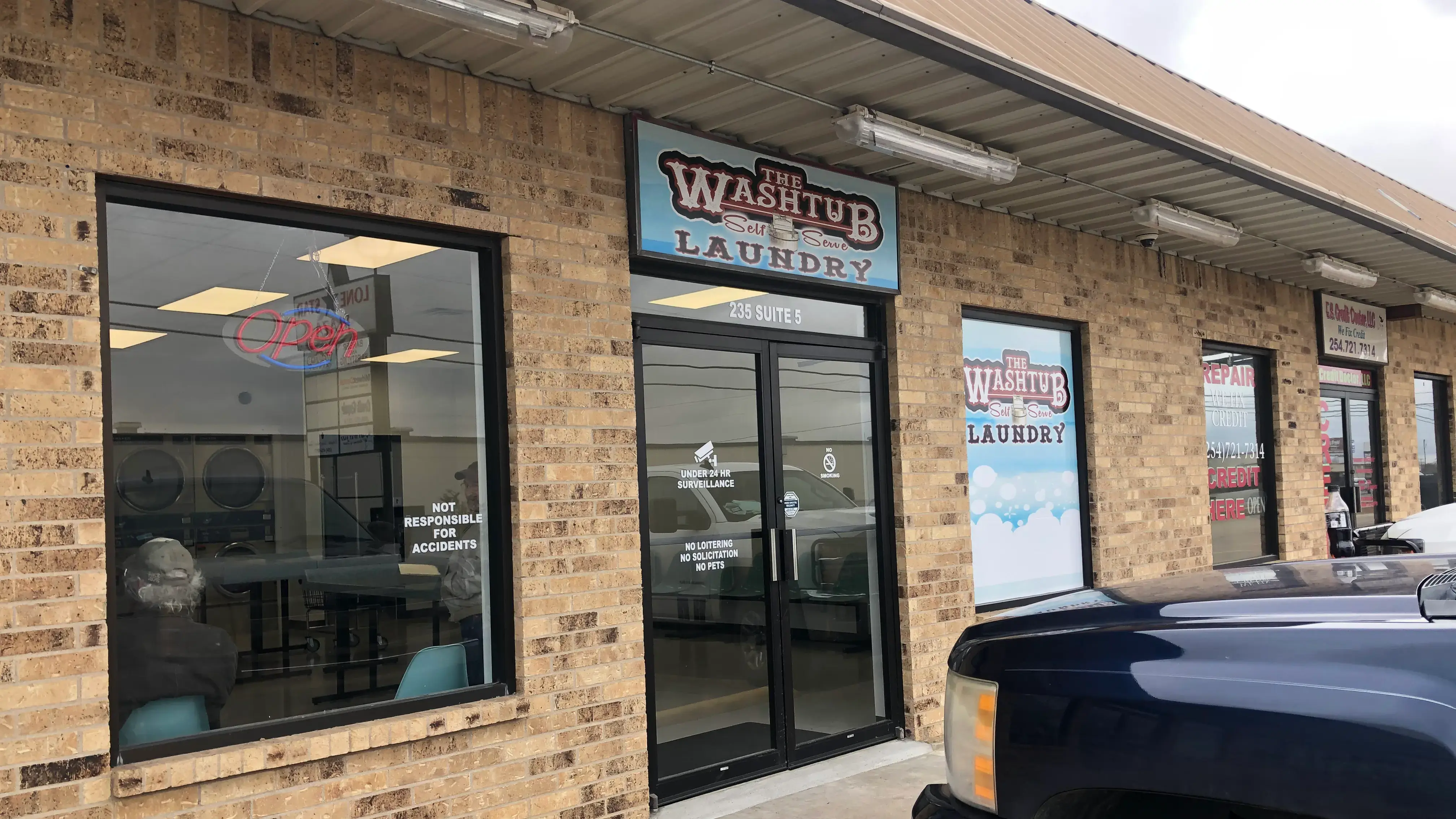 The Washtub Laundromat - Image 1