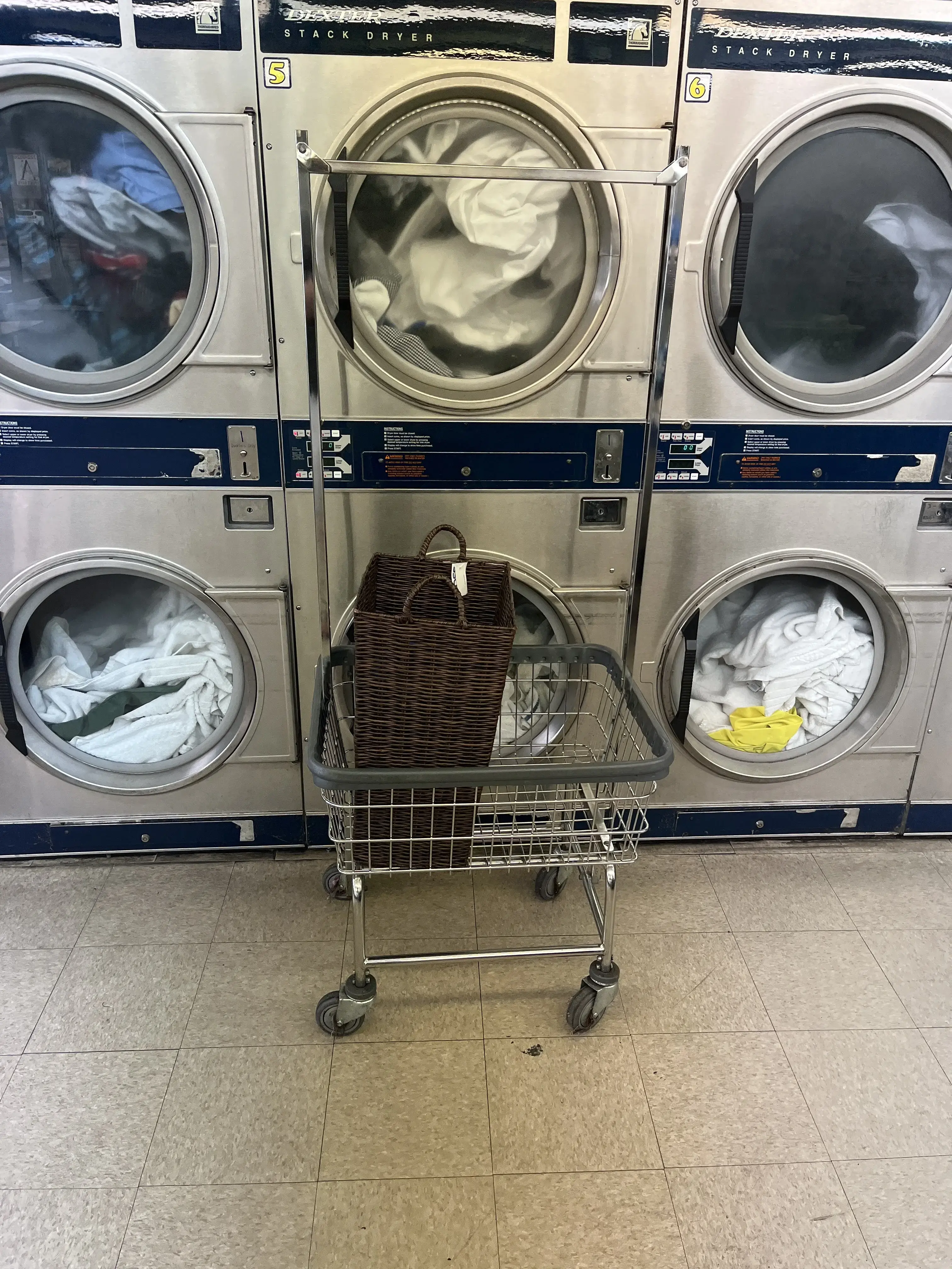 The Washtub Laundromat - Image 17