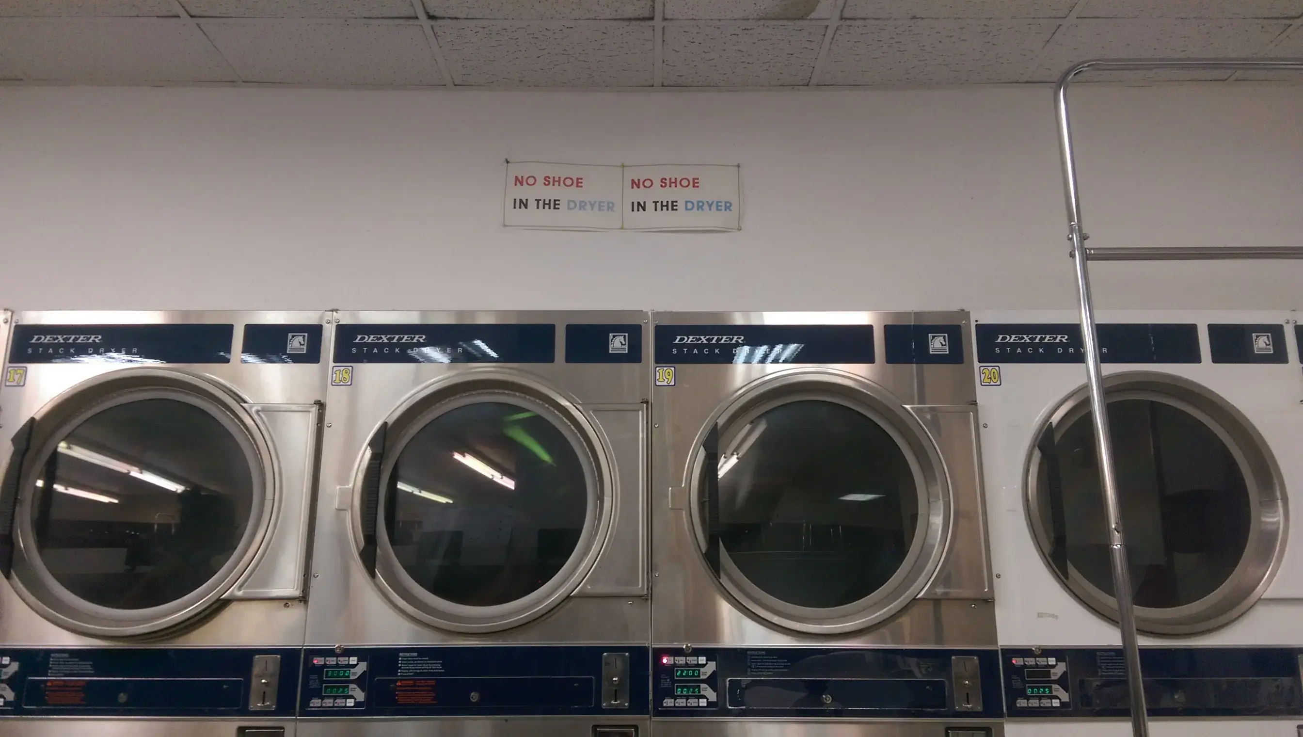 The Washtub Laundromat - Image 19