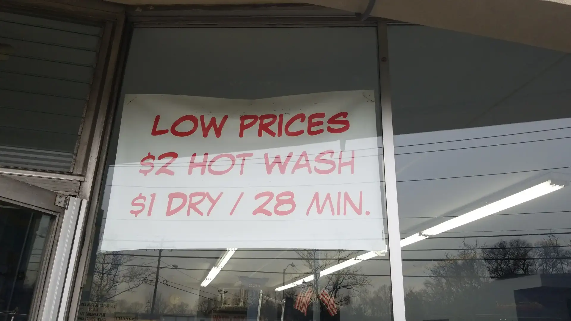 THE WASHTUB LAUNDROMAT thumbnail 4