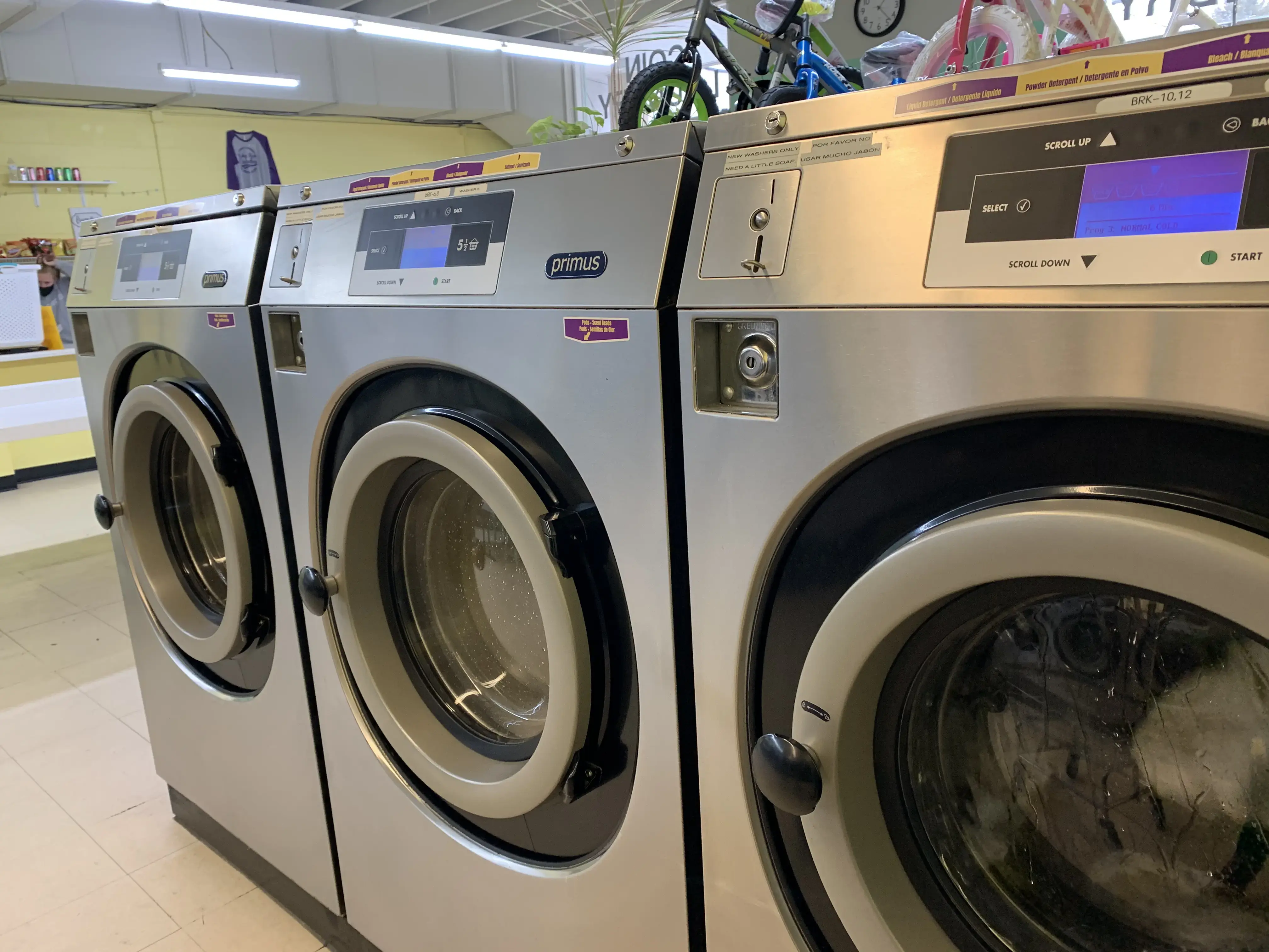 The Wishy Washy Laundry thumbnail 3