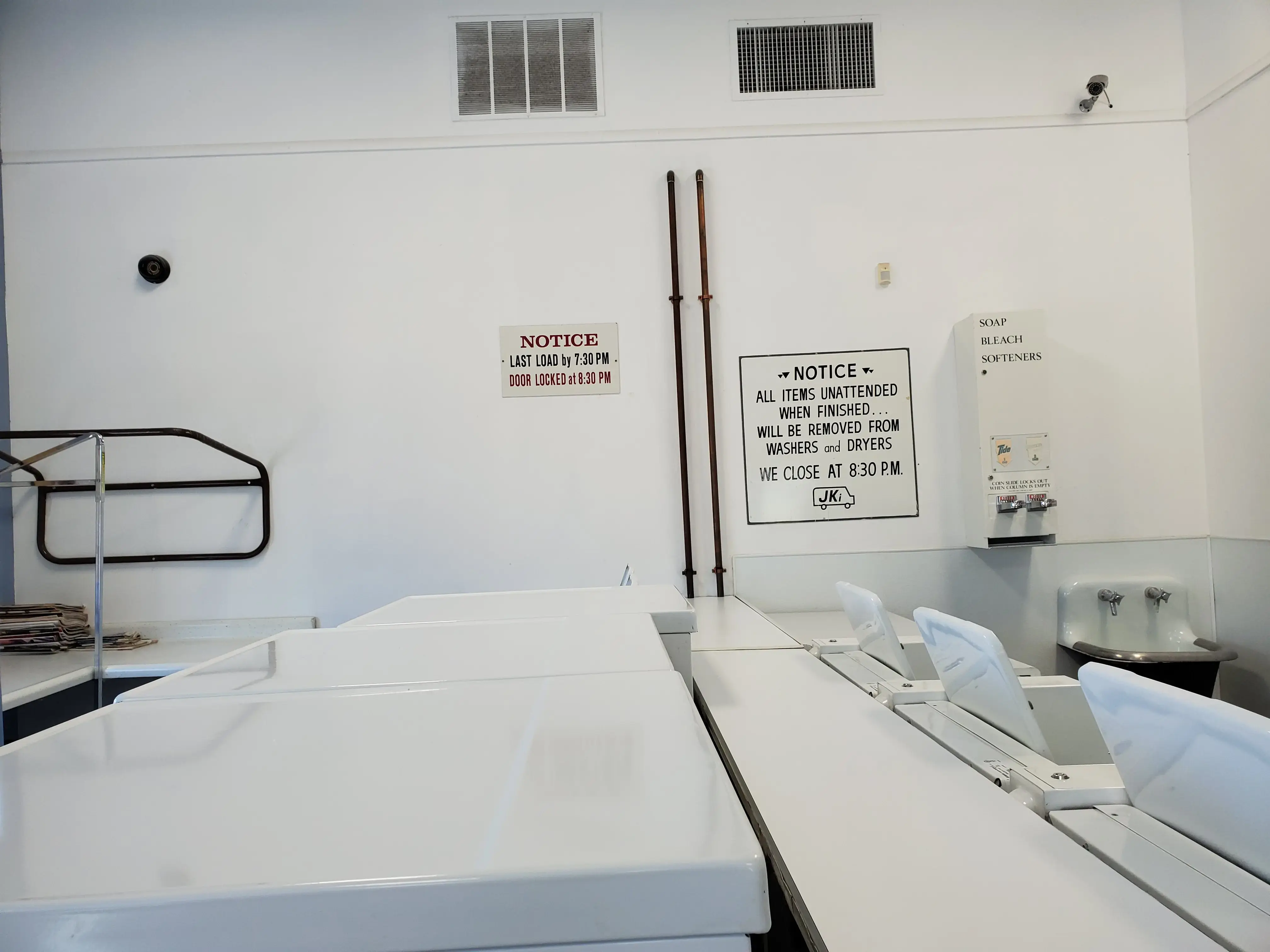 Thomson Laundromat - Image 4