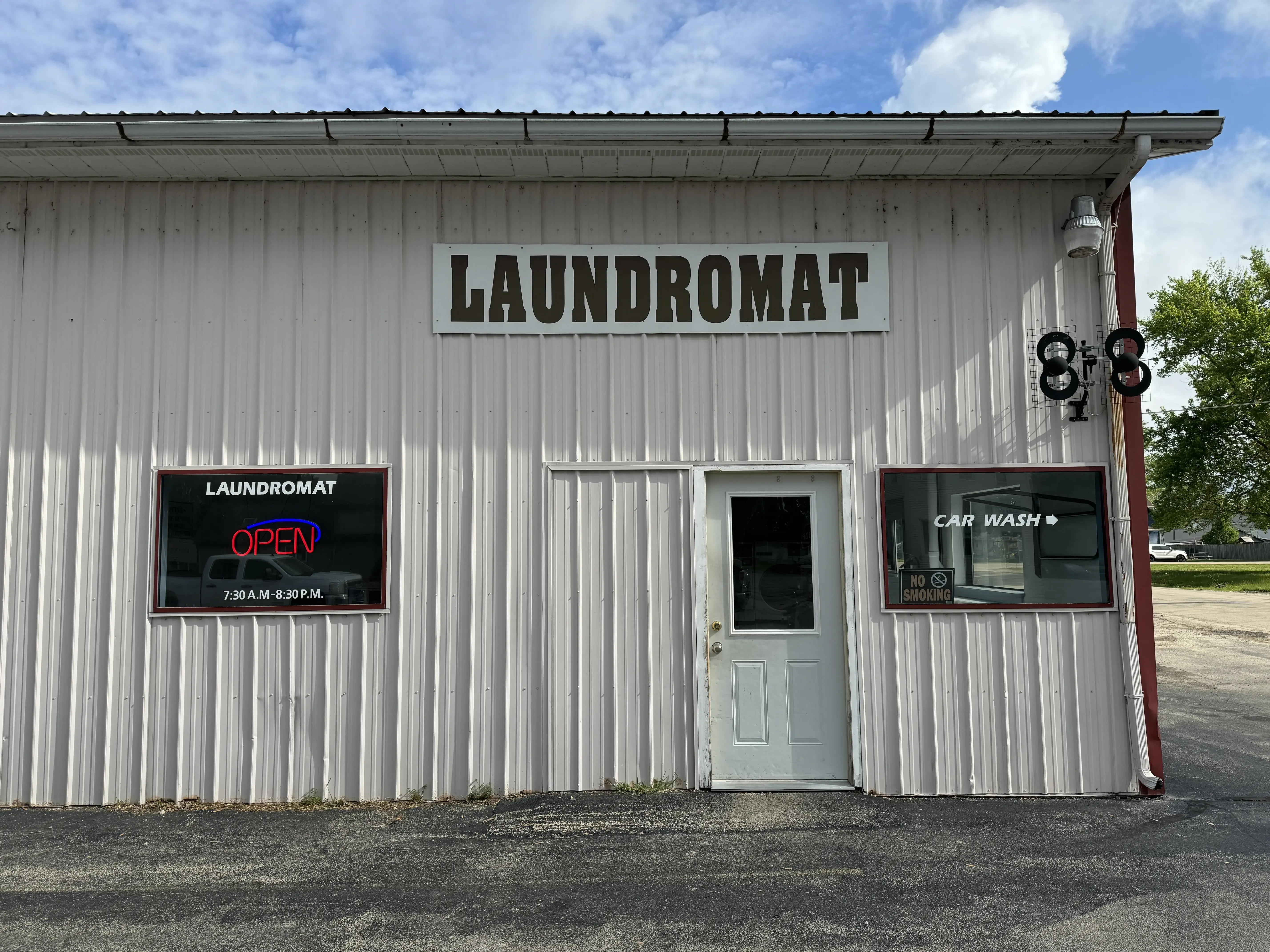 Thomson Laundromat thumbnail 5