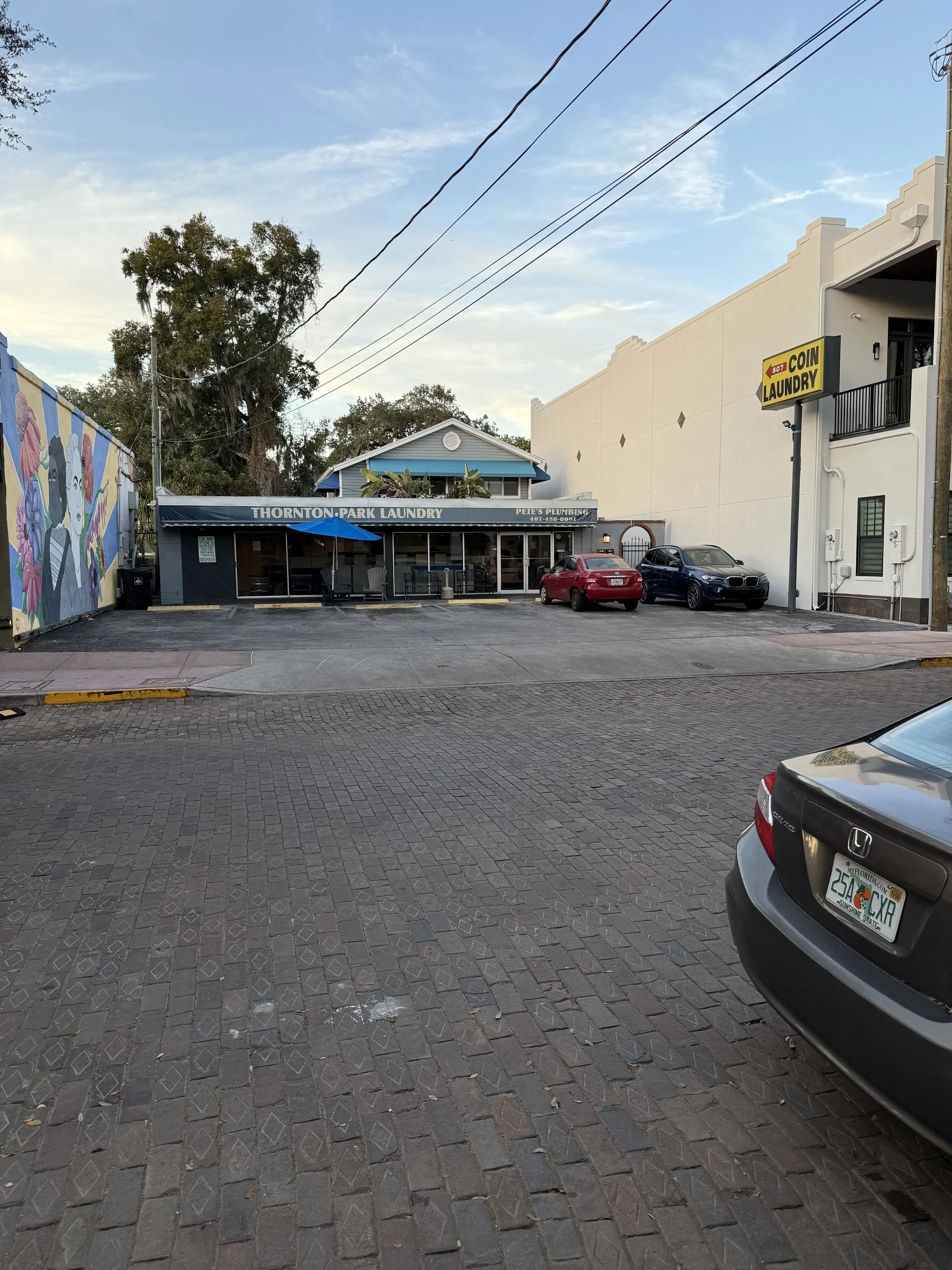 Thornton Park Laundry thumbnail 3