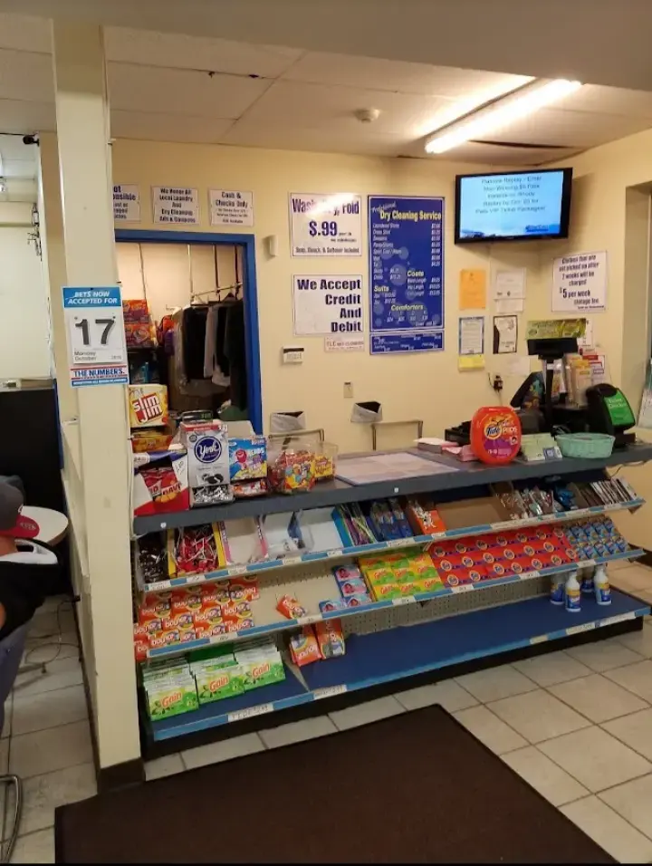 Thorpe's Laundromat & Dry Cleaning - Image 2