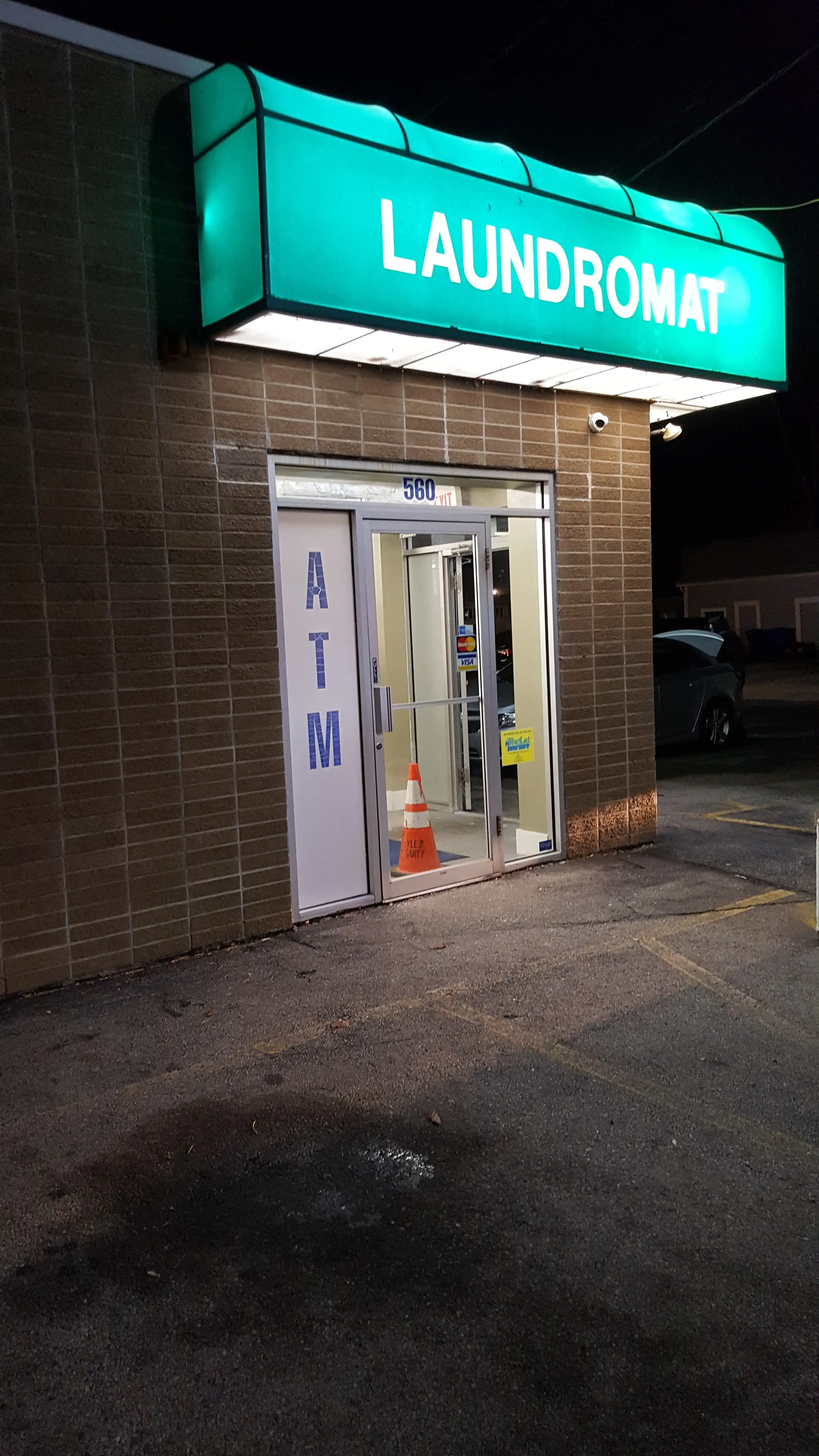Thorpe's Laundromat & Dry Cleaning thumbnail 7