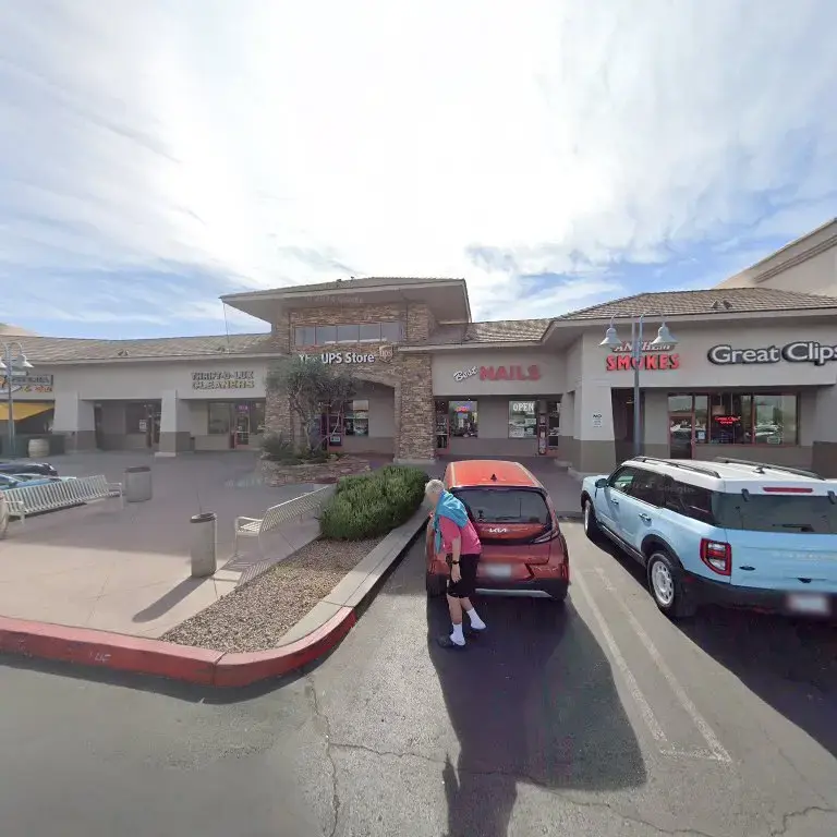 Thrift DLux Cleaners - Image 12