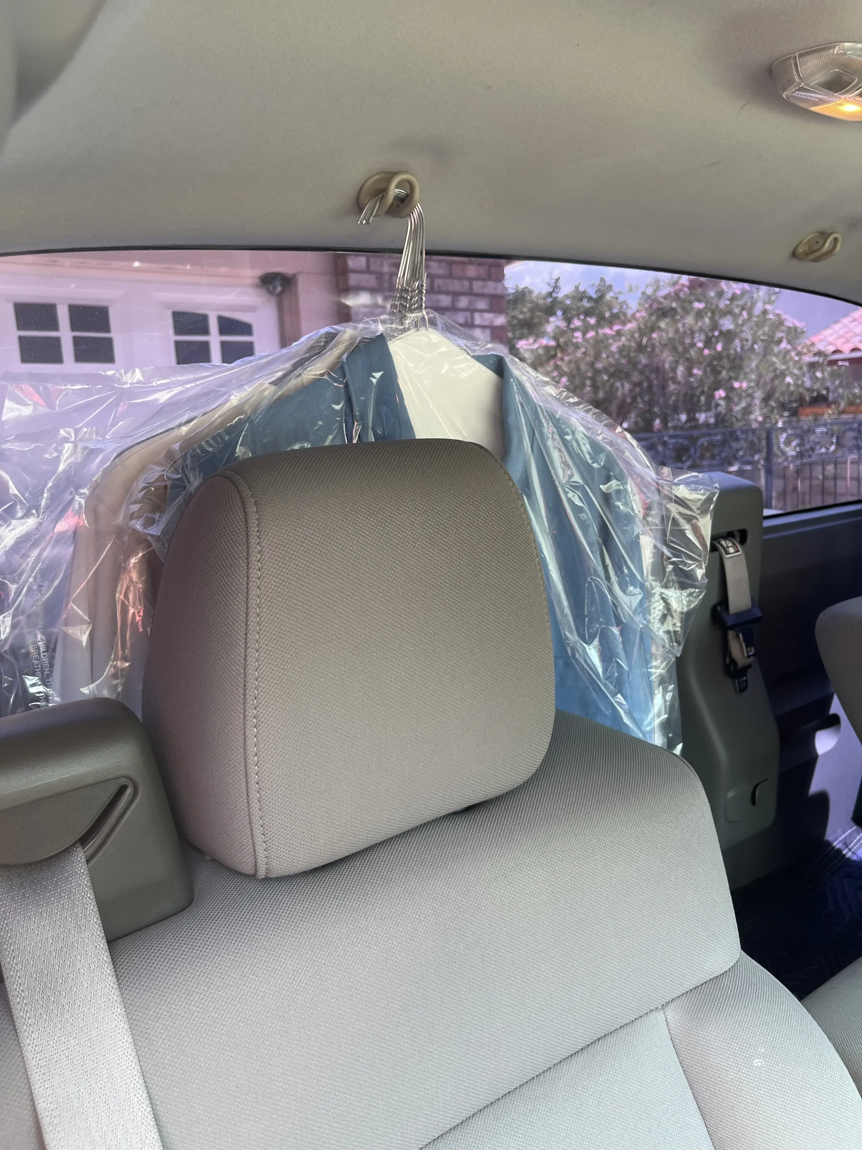 Thrift DLux Cleaners thumbnail 4