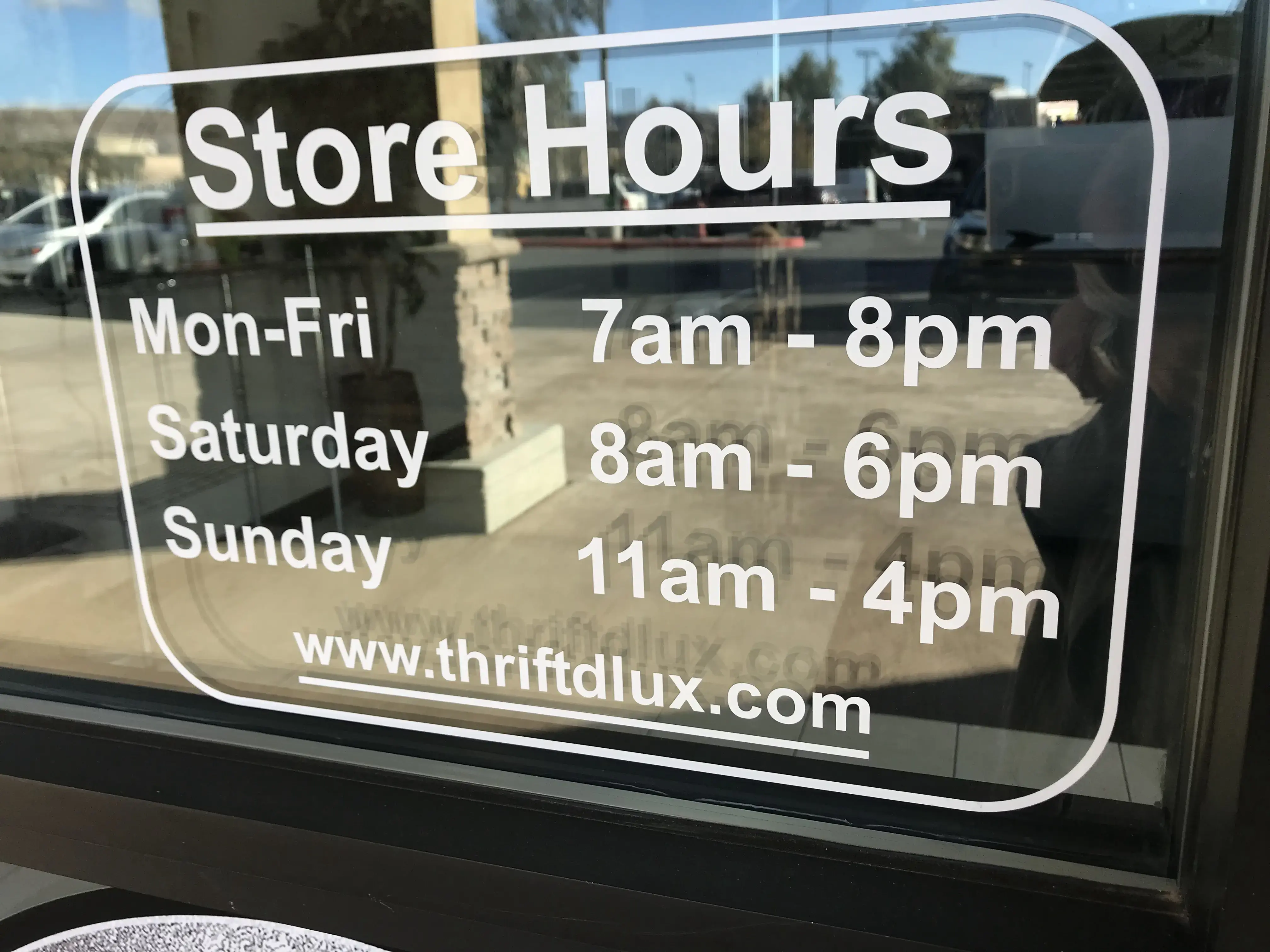 Thrift DLux Cleaners - Image 5