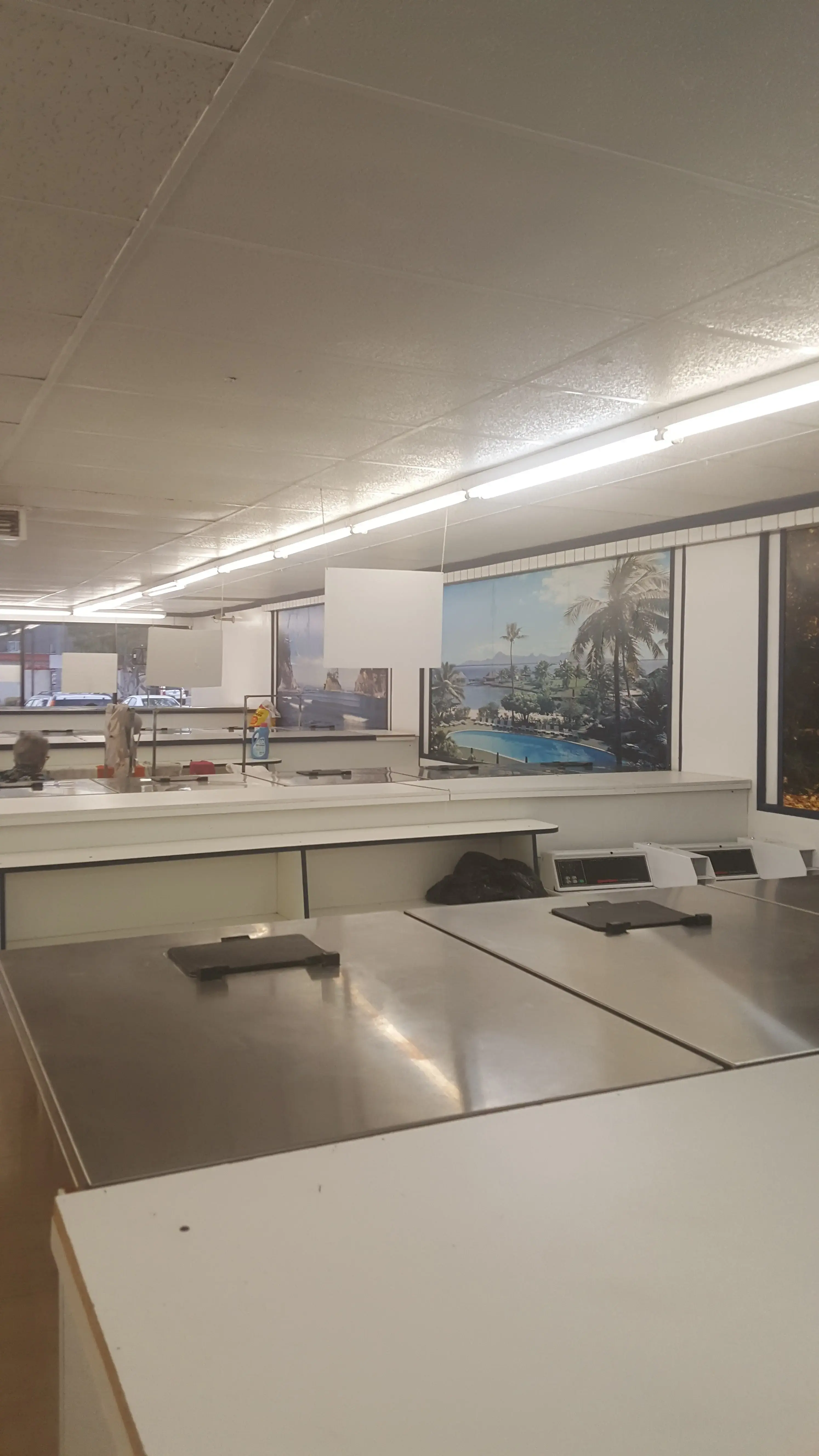 Thrifty Coin Laundry thumbnail 9