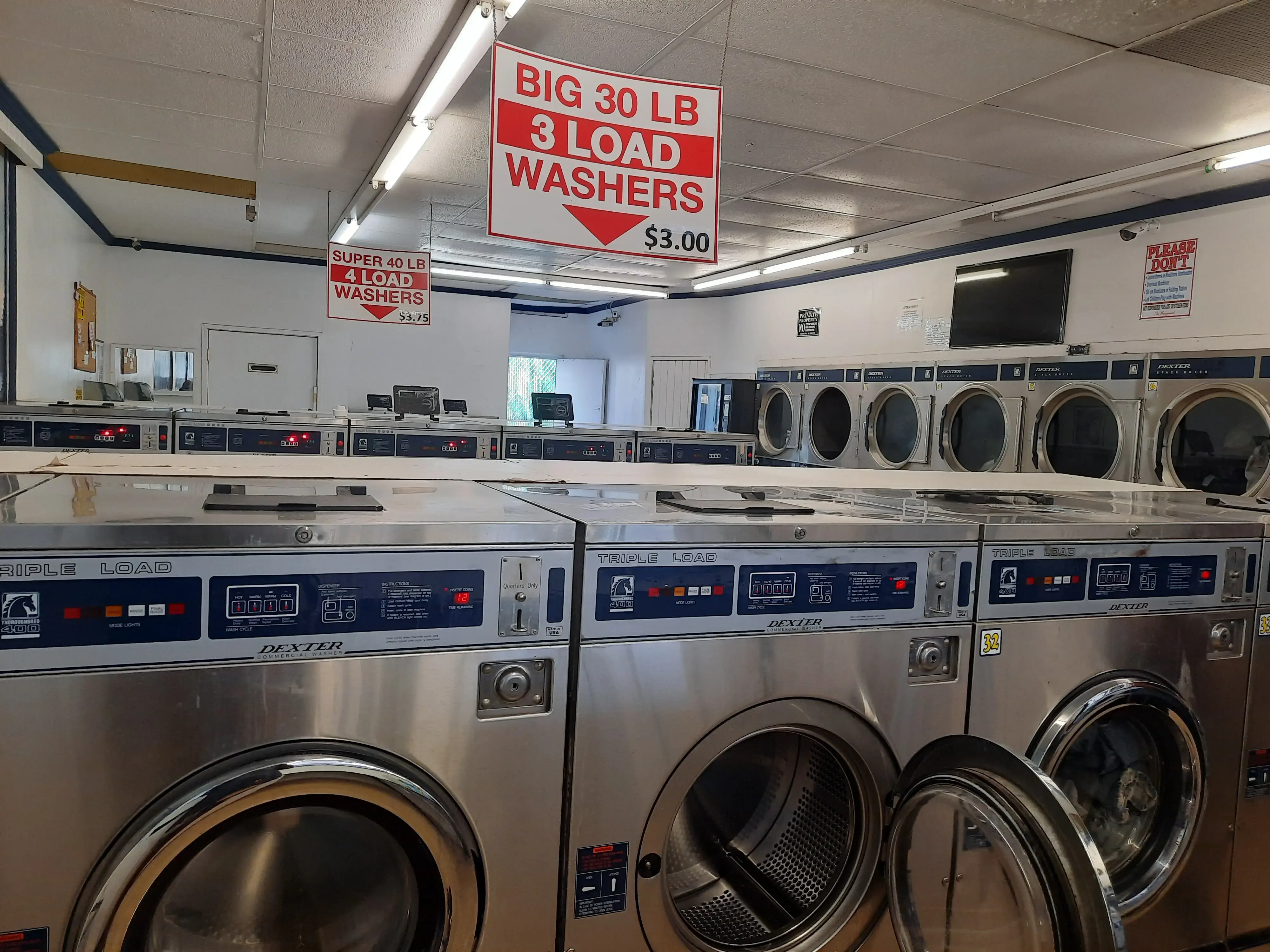 Thrifty Coin Laundry - Image 2
