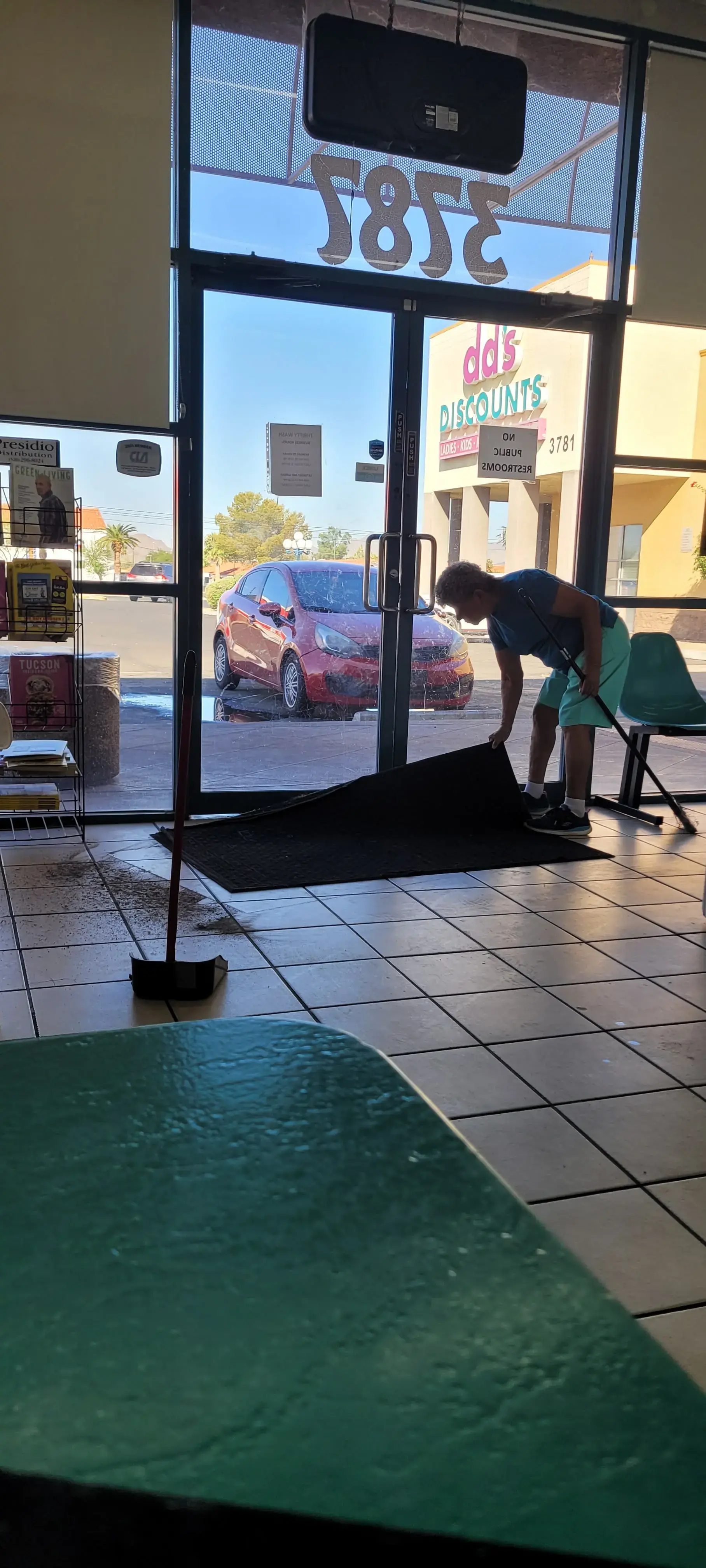 Thrifty Wash - Image 13