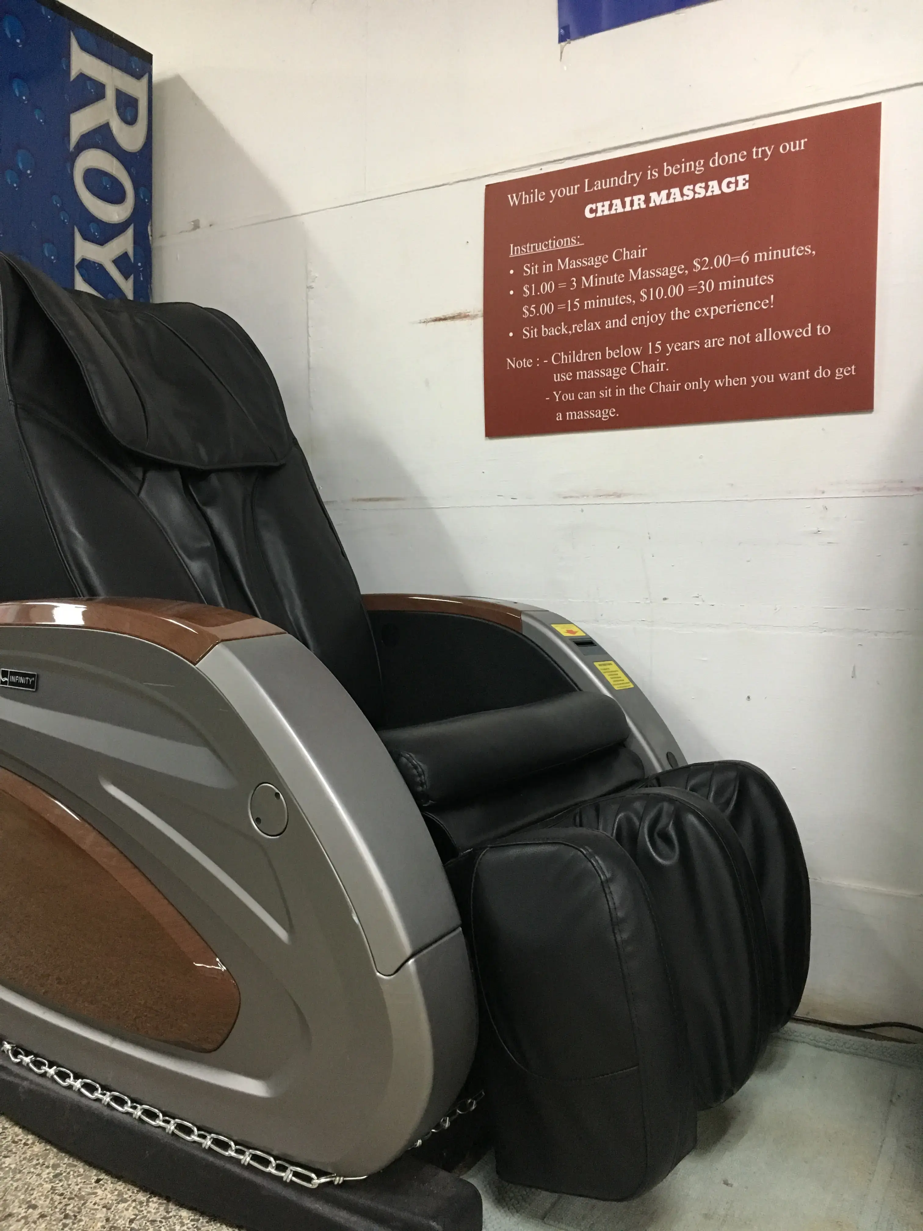 Thumbs Up Coin Laundry - Image 17